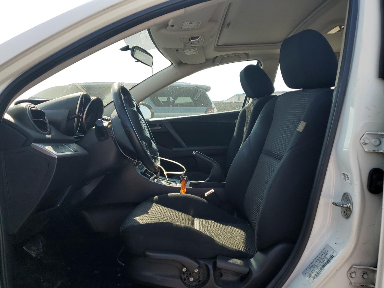 2012 Mazda 3 - Image 7