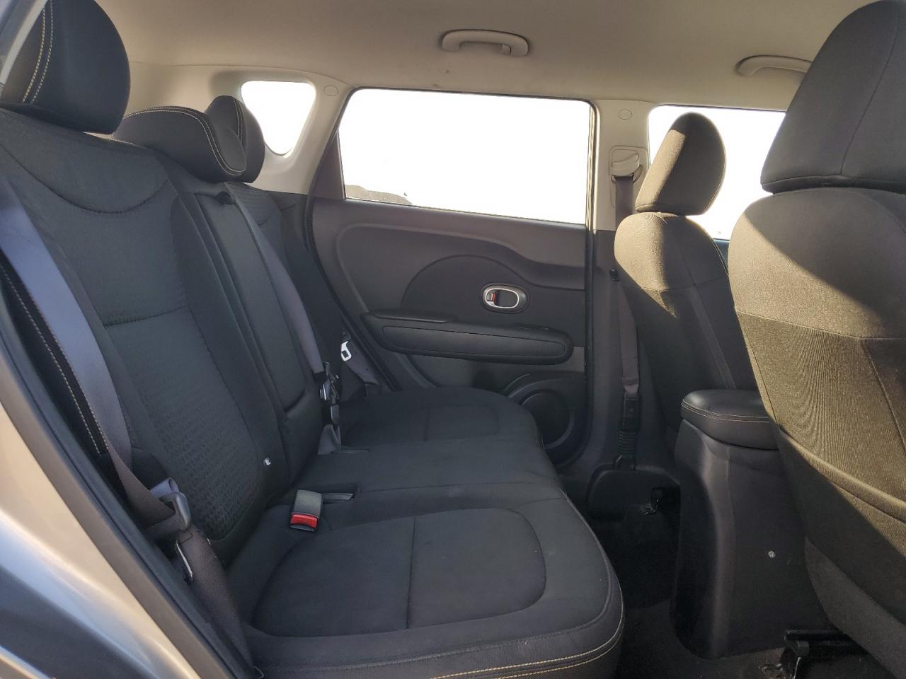 2015 Kia Soul - Image 11