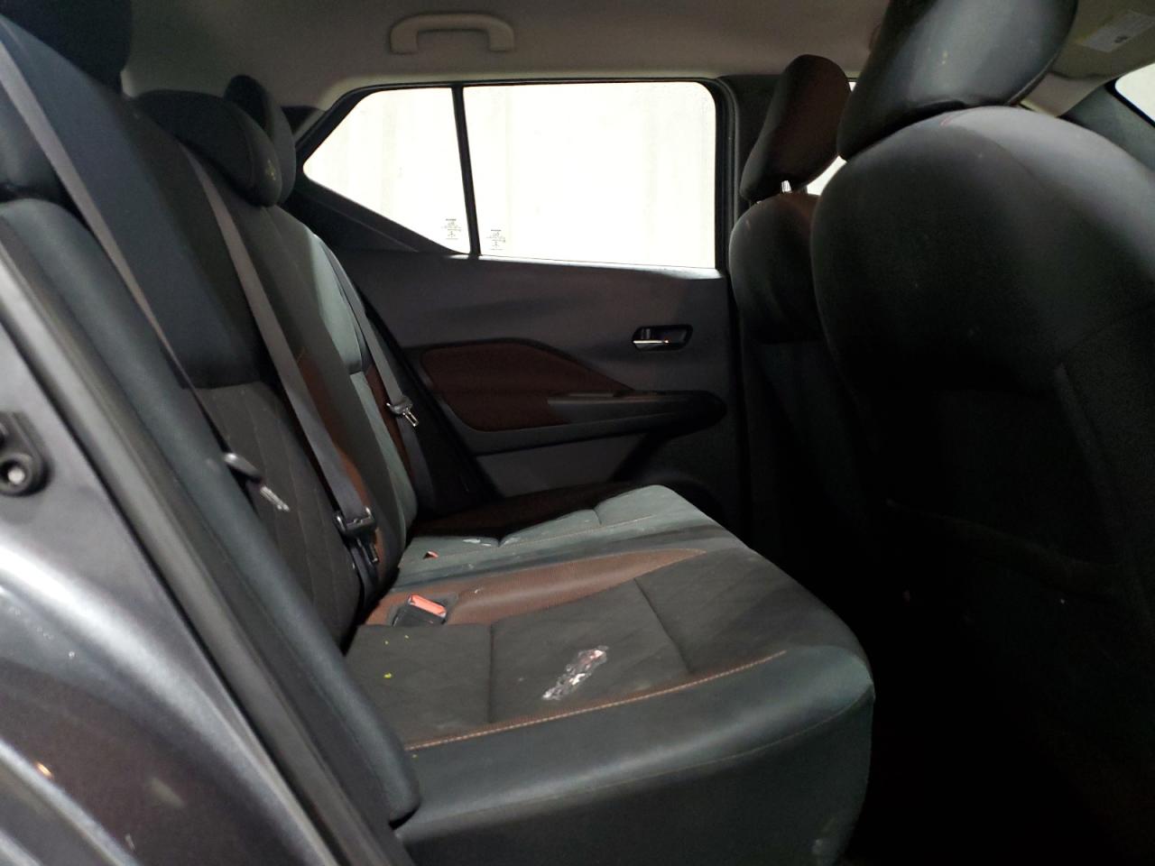 2020 Nissan Kicks - Image 10