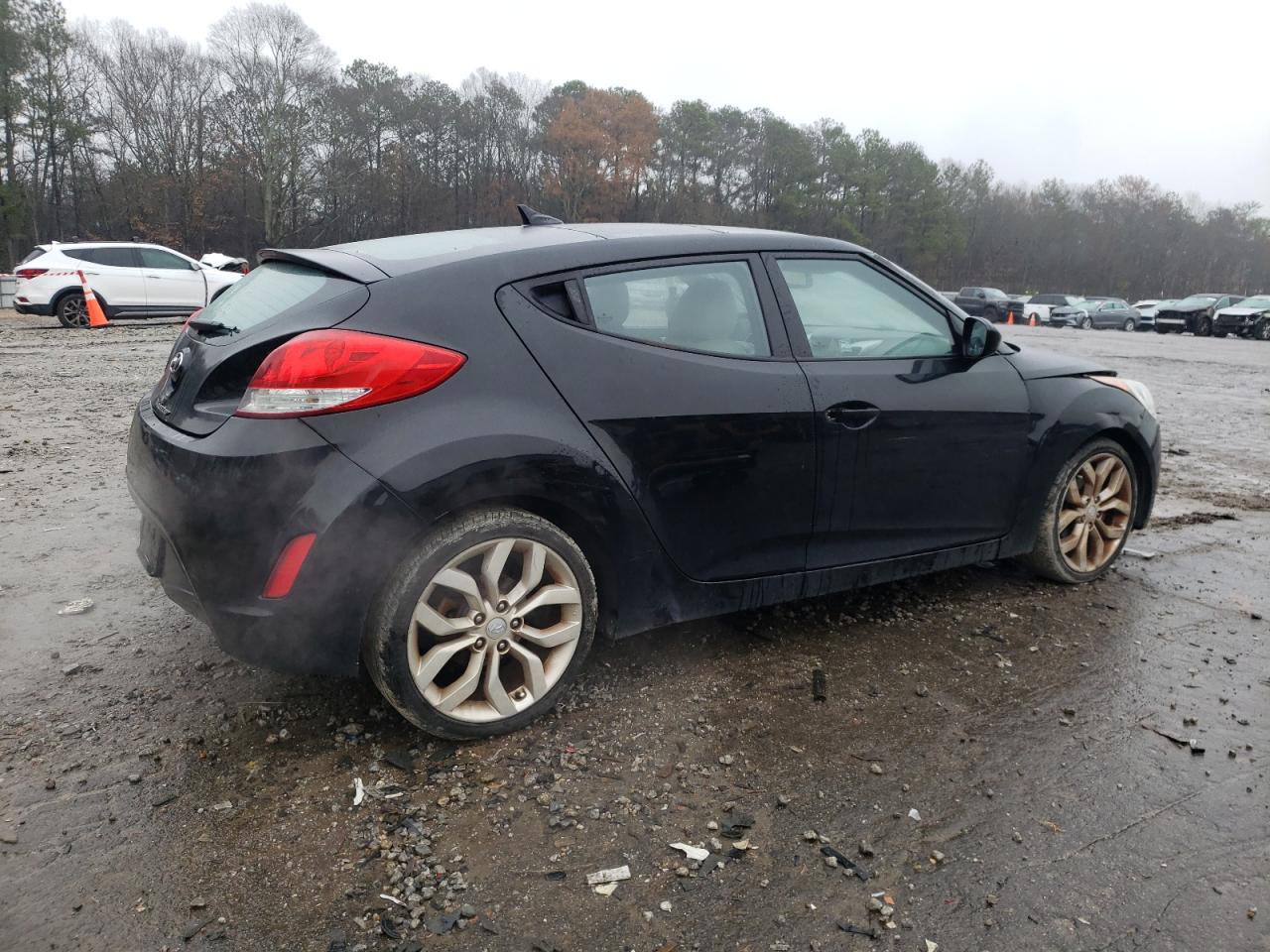 2013 Hyundai Veloster - Image 3
