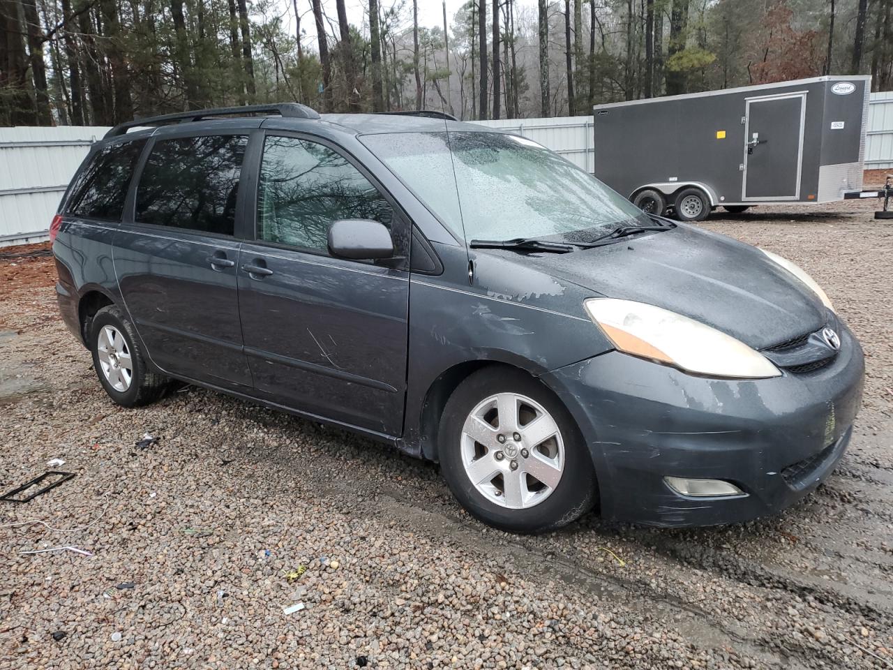 2009 Toyota Sienna - Image 4