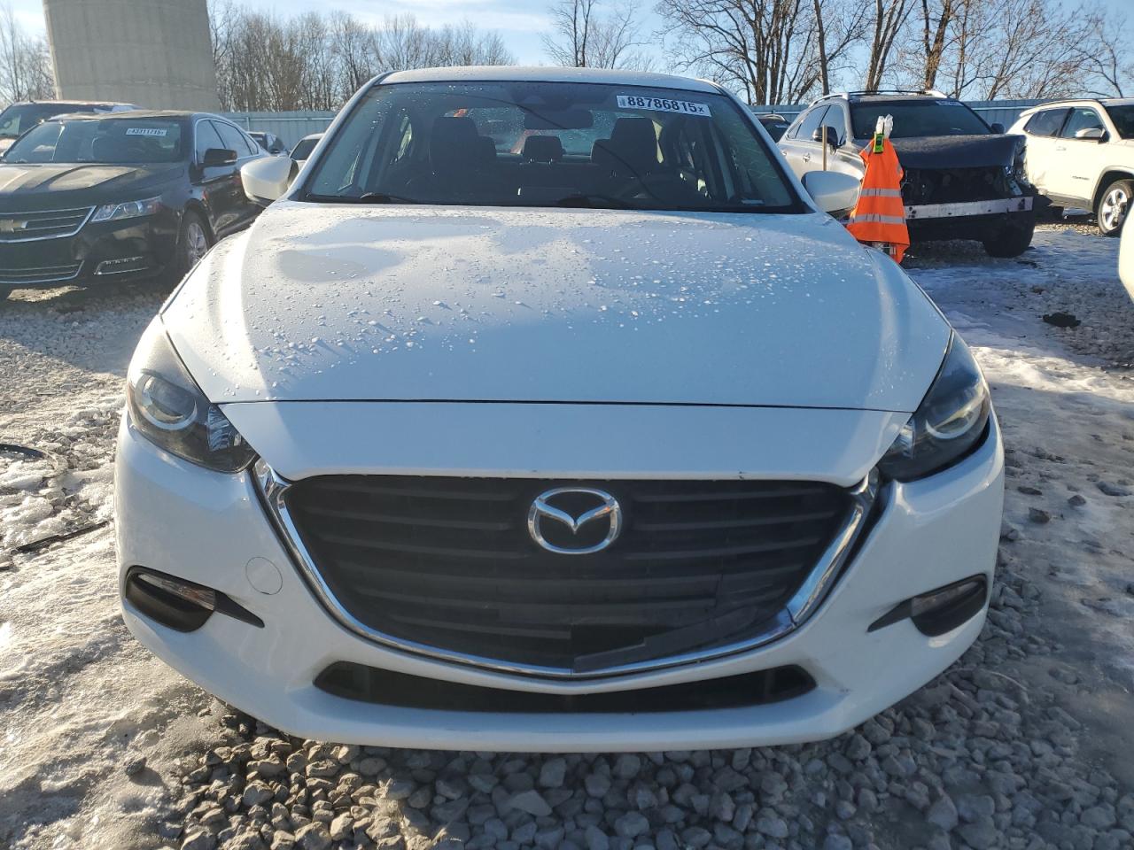 2018 Mazda 3 - Image 5
