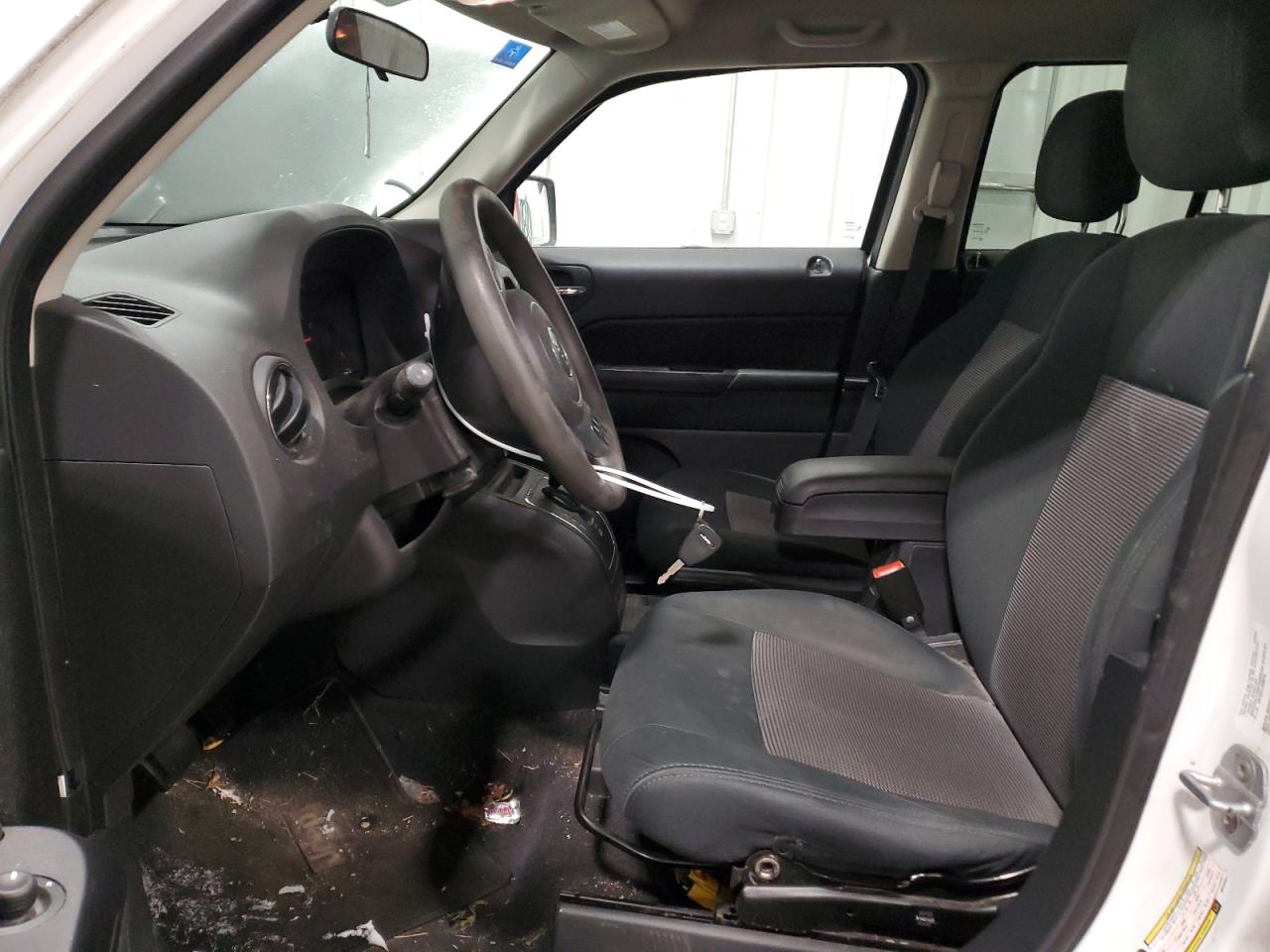 2011 Jeep Liberty (Patriot) - Image 7