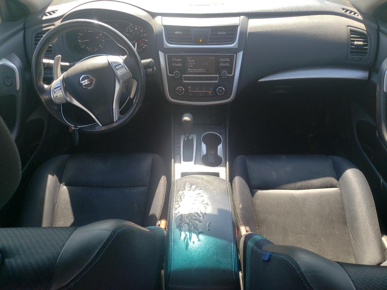 2017 Nissan Altima - Image 8