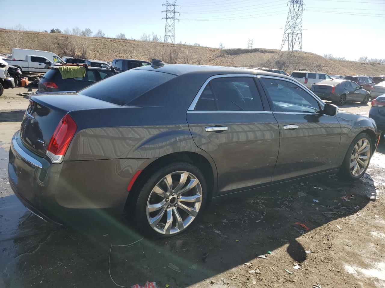 2017 Chrysler 300 - Image 3