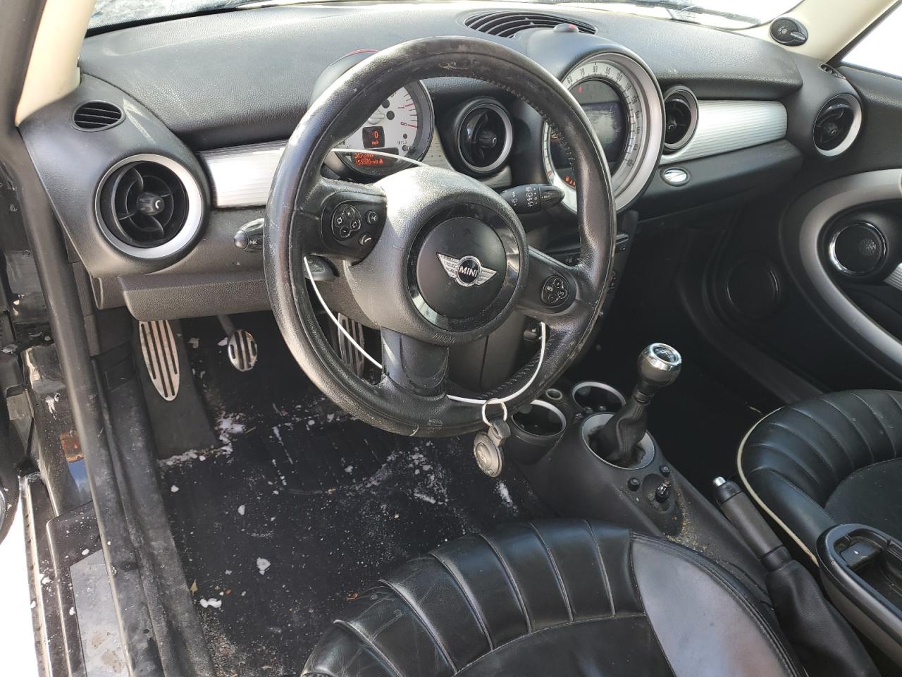 2011 MINI Cooper - Image 8