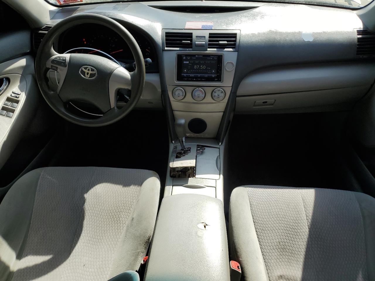 2011 Toyota Camry - Image 8