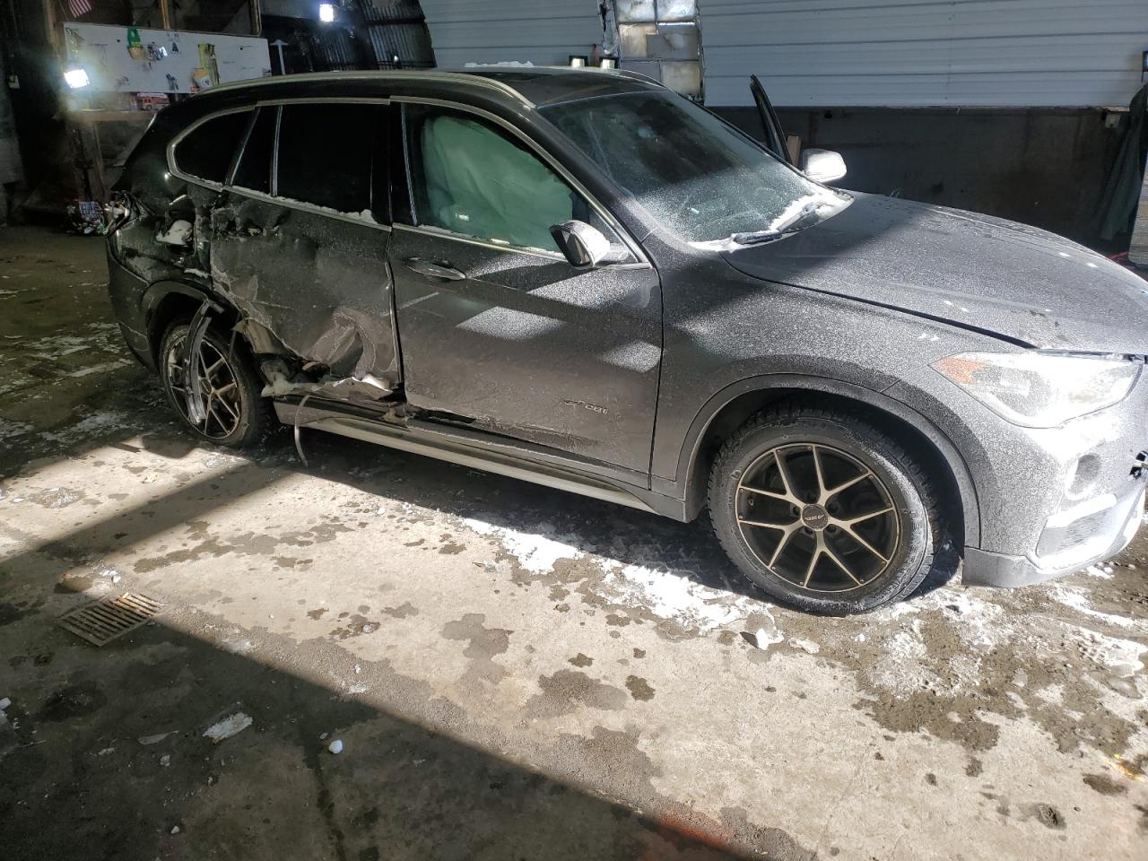 2016 BMW X1 - Image 4
