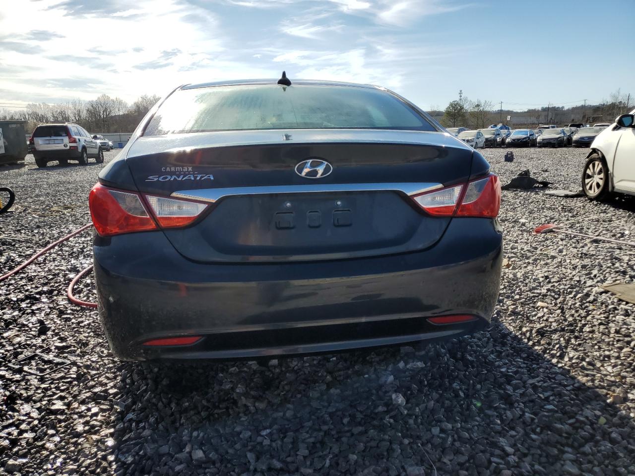 2013 Hyundai Sonata - Image 6