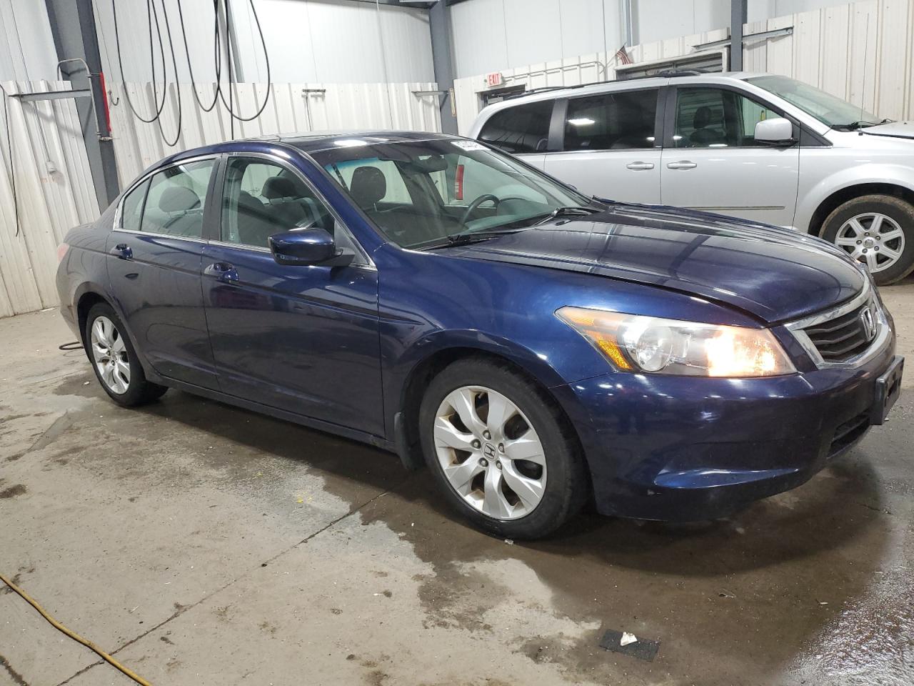2009 Honda Accord - Image 4