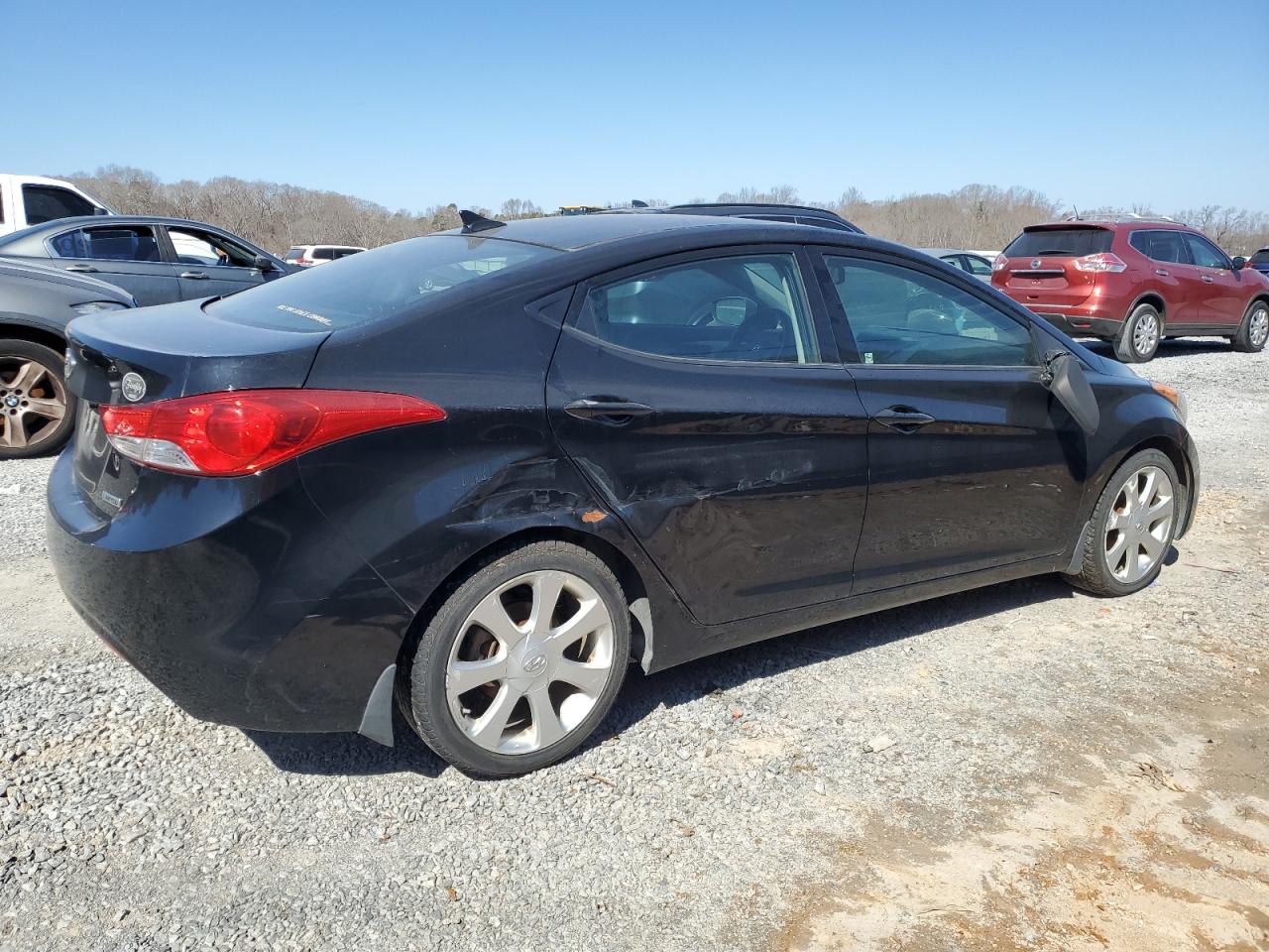 2013 Hyundai Elantra - Image 3