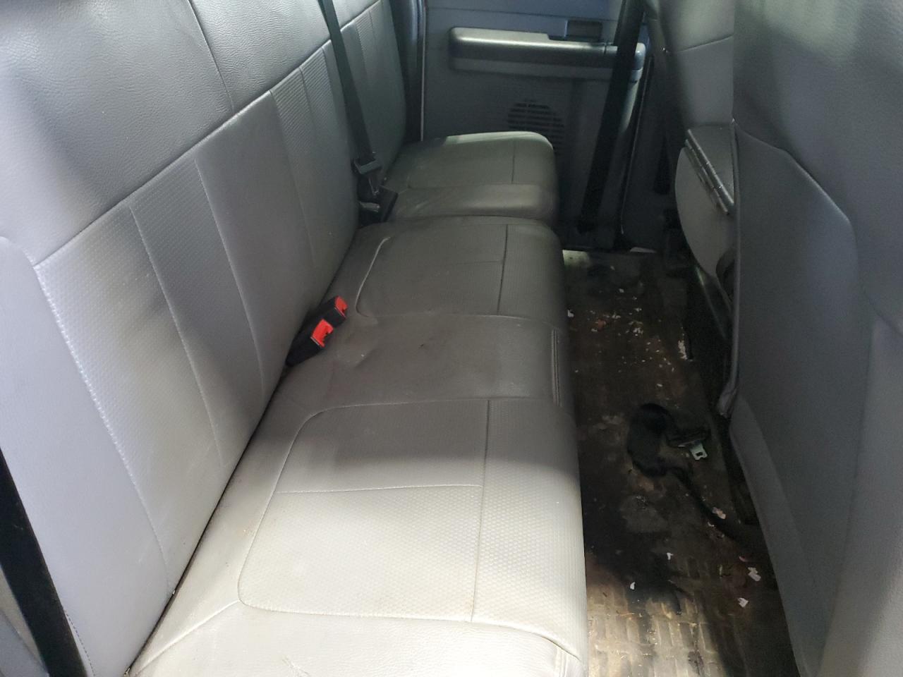 2012 Ford F250 - Image 10