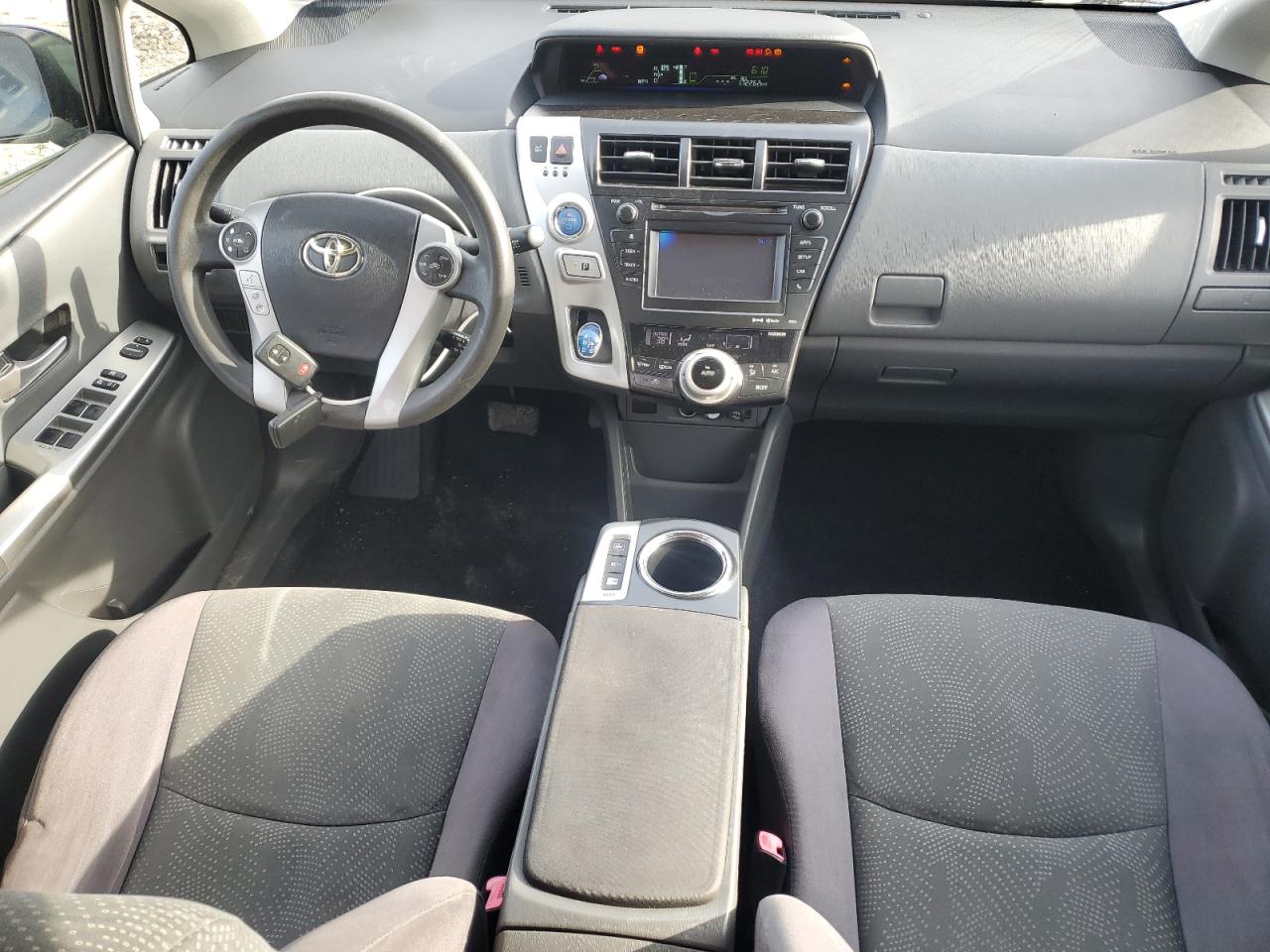 2012 Toyota Prius - Image 8