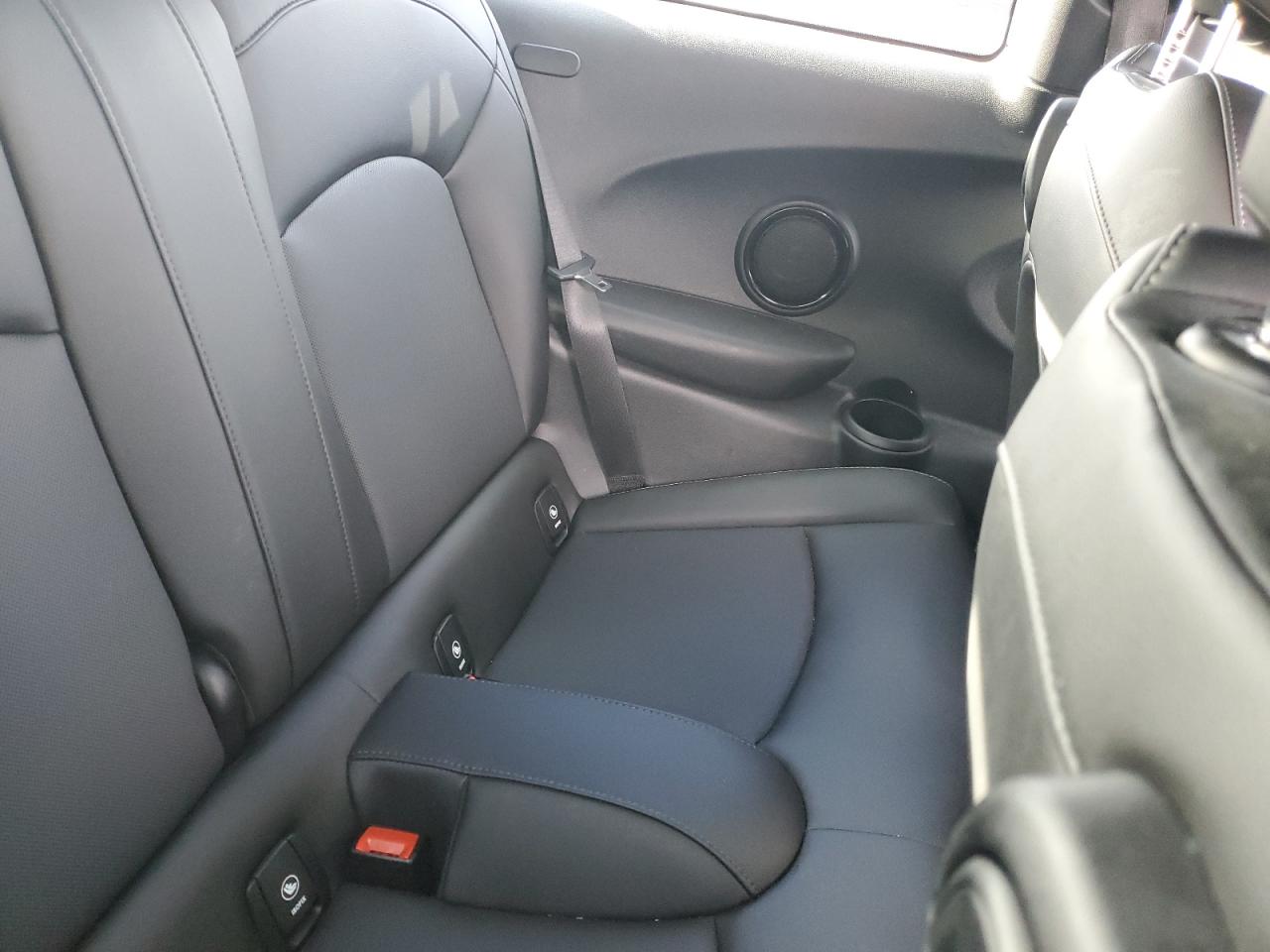 2019 MINI Cooper - Image 10