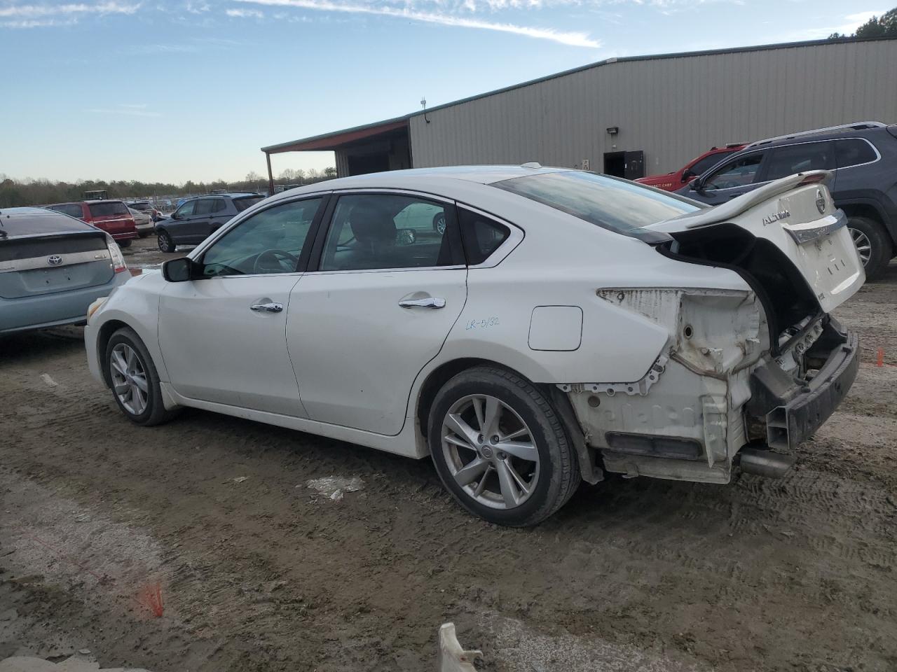 2013 Nissan Altima - Image 2