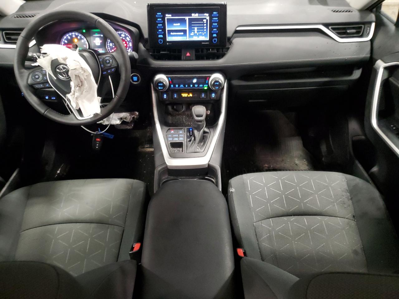 2021 Toyota RAV 4 - Image 8