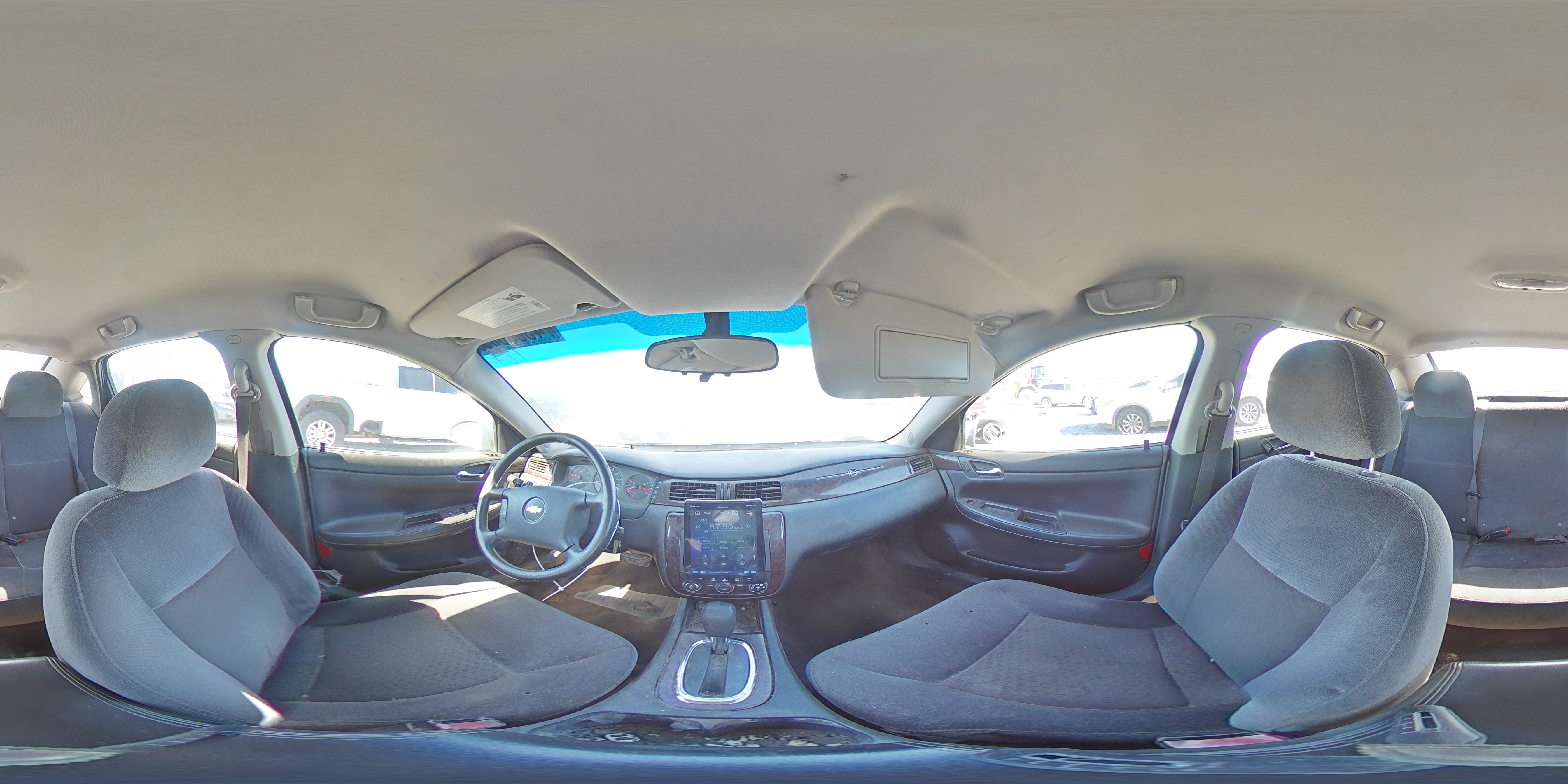 2014 Chevrolet Impala - Image 13