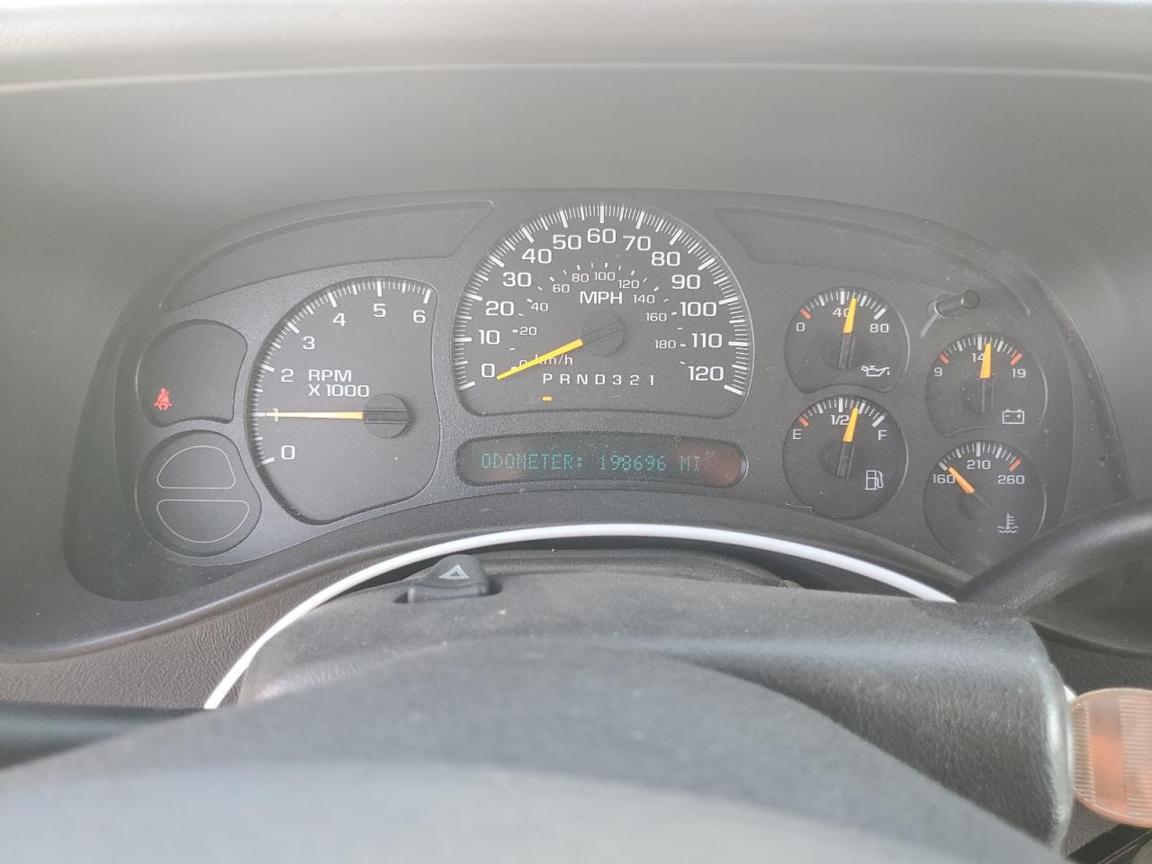 2006 Chevrolet Silverado - Image 9