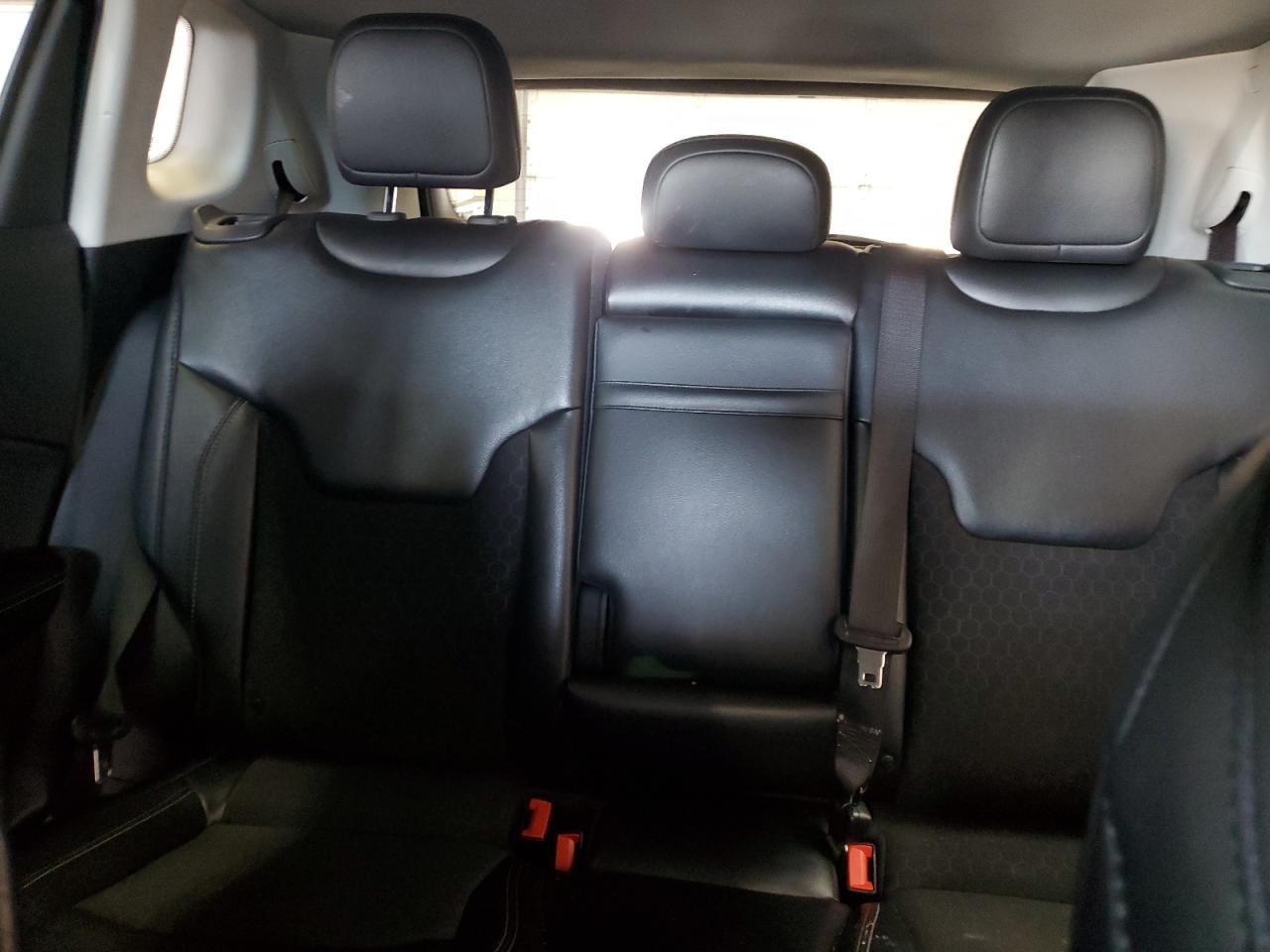 2018 Jeep Compass - Image 10