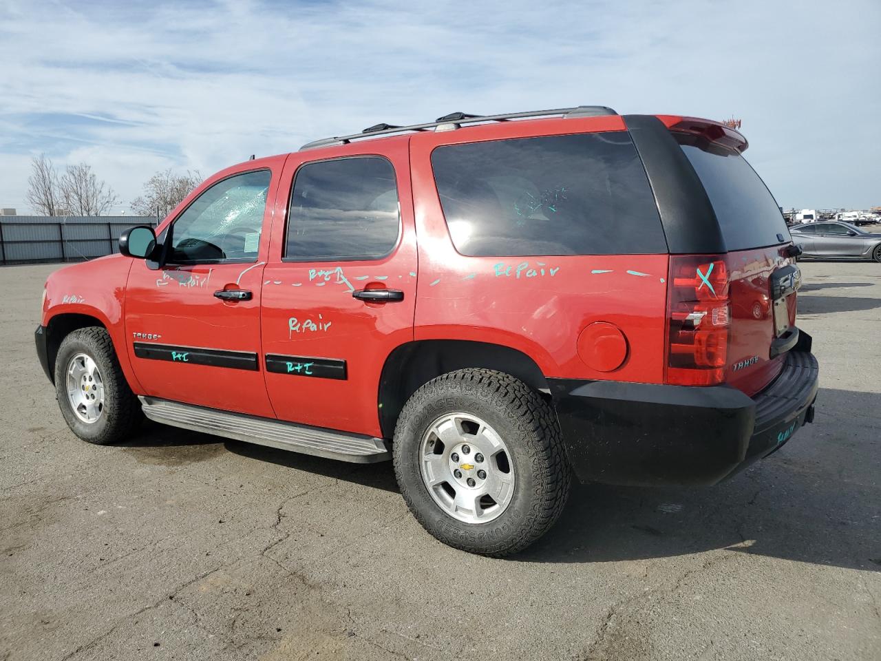 2011 Chevrolet Tahoe - Image 2