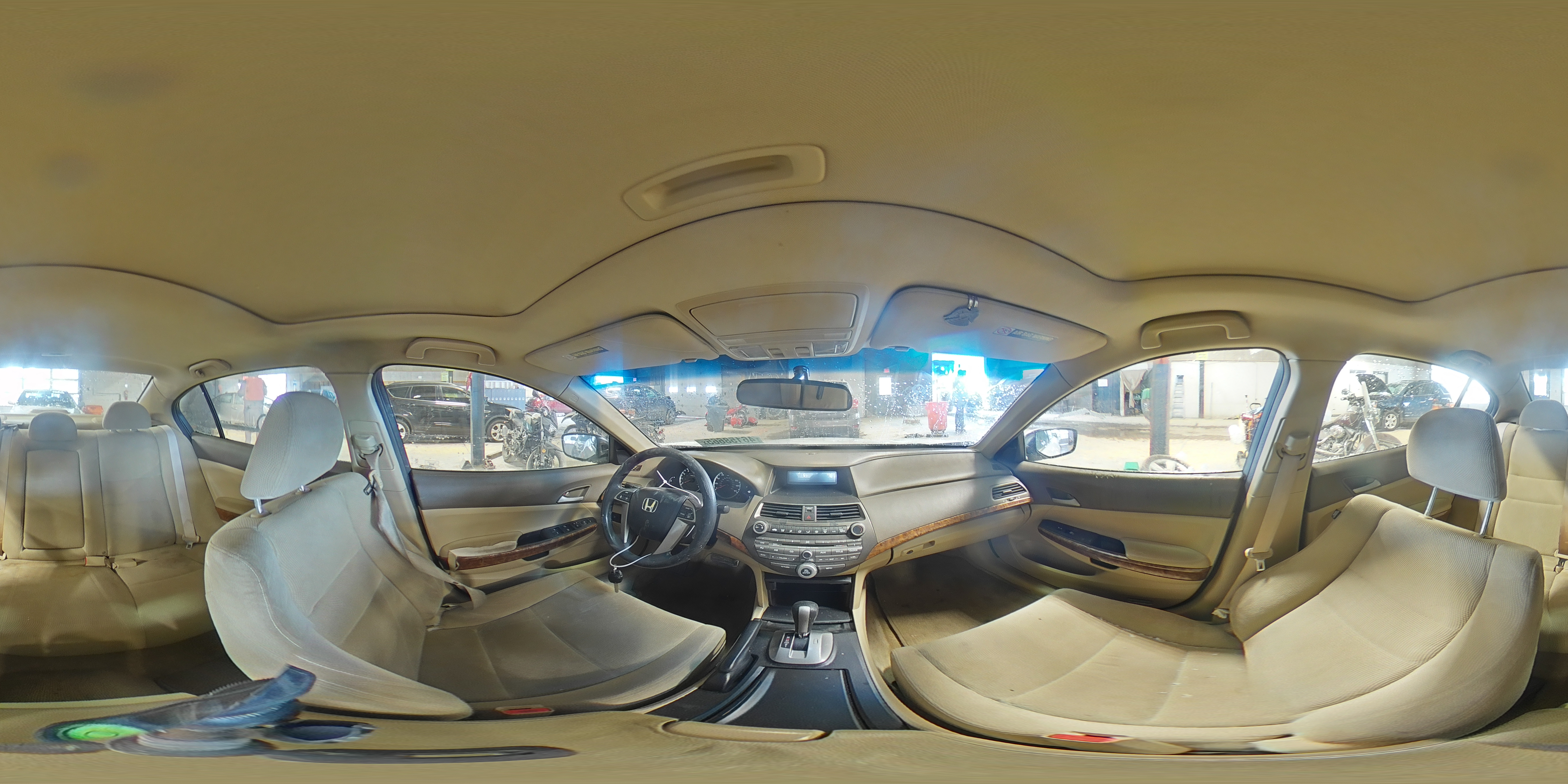 2010 Honda Accord - Image 12