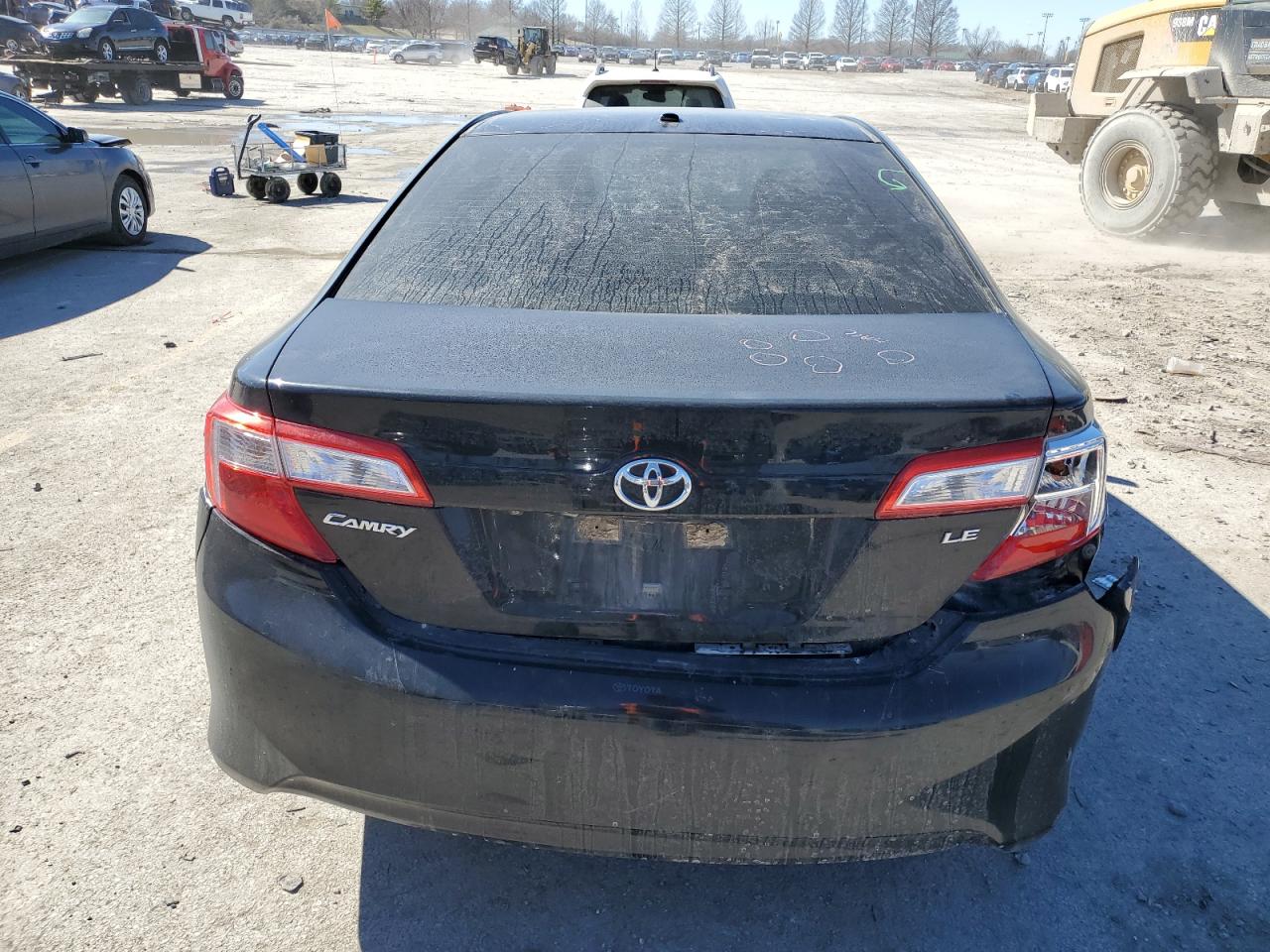 2014 Toyota Camry - Image 6