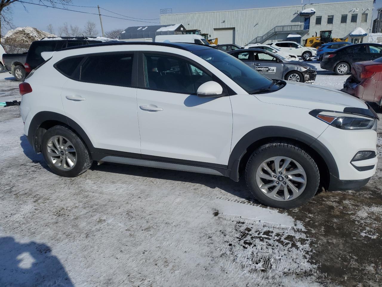 2017 Hyundai Tucson - Image 4