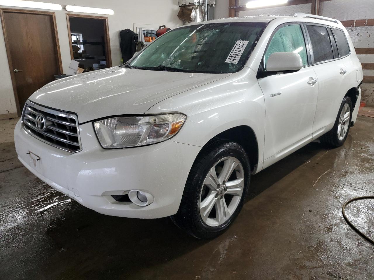 2010 Toyota Highlander - Image 1