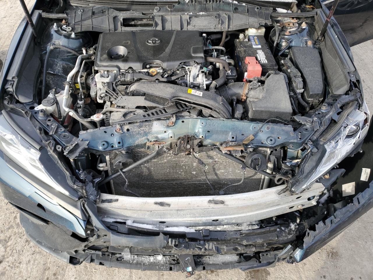 2018 Toyota Camry - Image 11