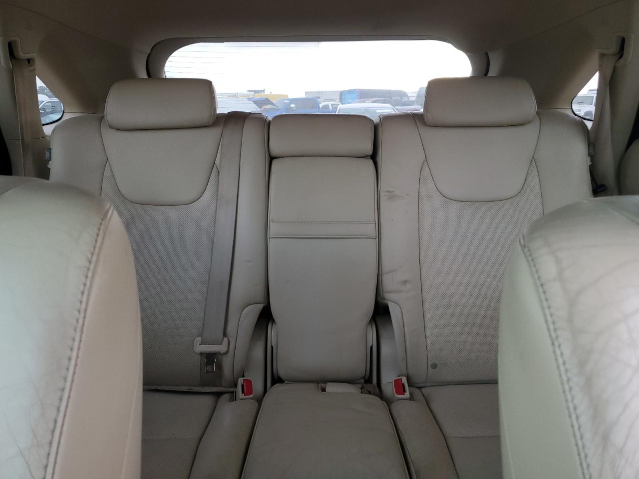 2010 Lexus RX - Image 10
