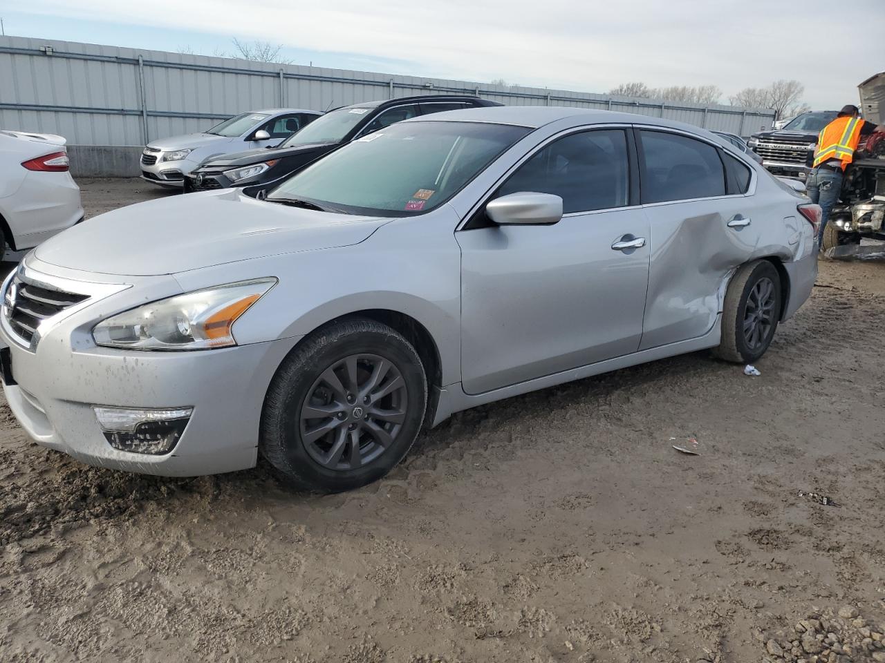 2015 Nissan Altima - Image 1