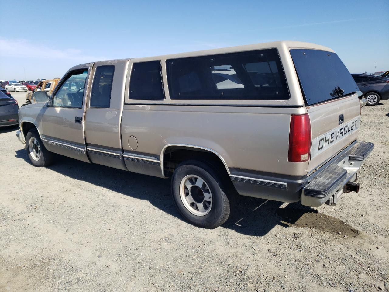 1992 Chevrolet GMT-400 - Image 2