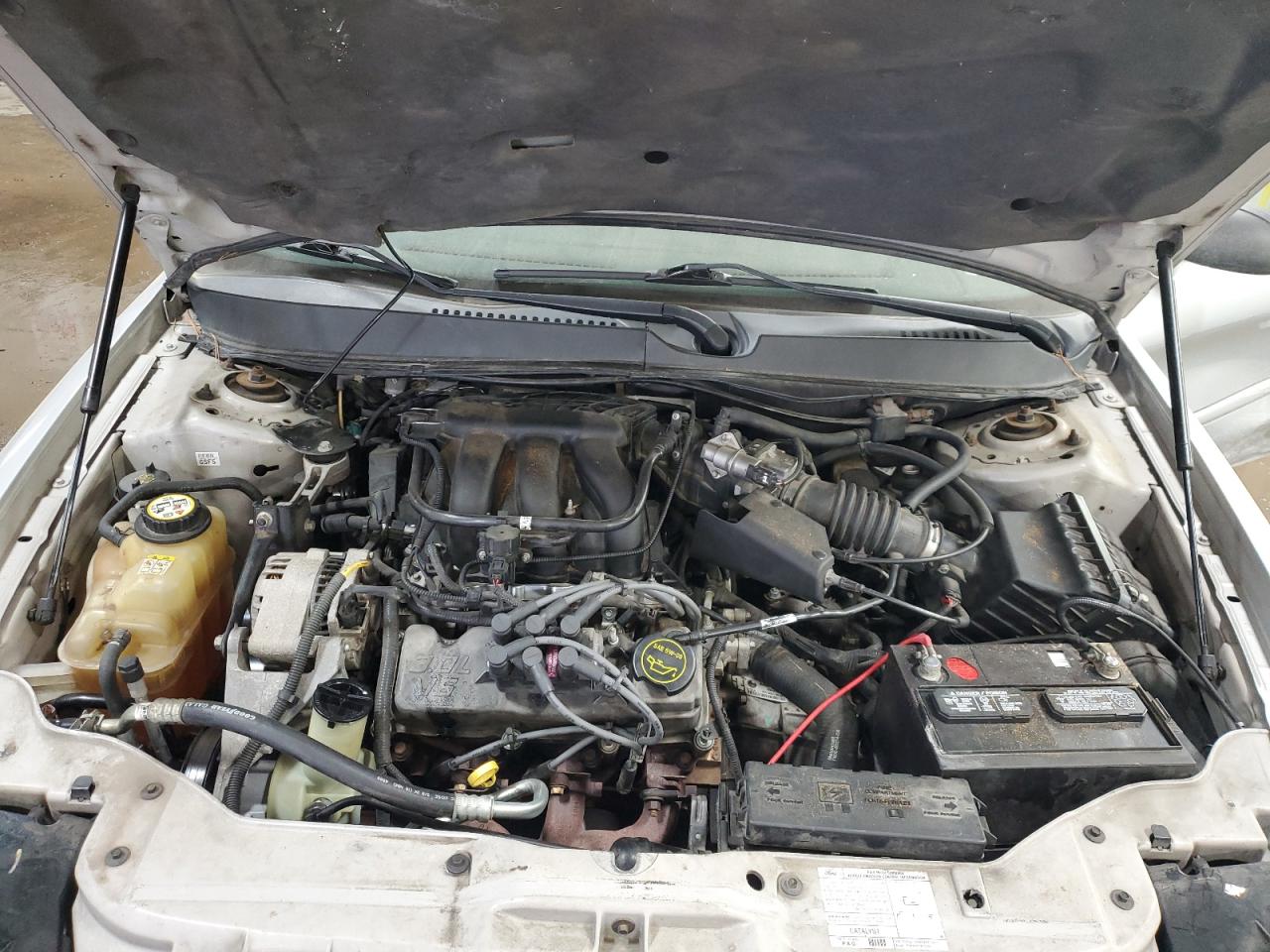2007 Ford Taurus - Image 11