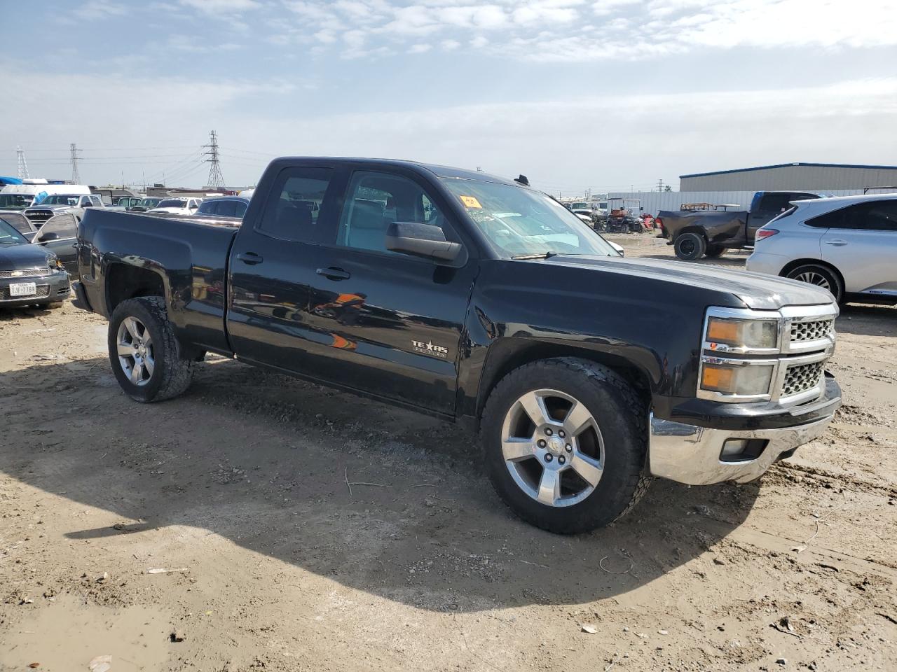 2014 Chevrolet Silverado - Image 4