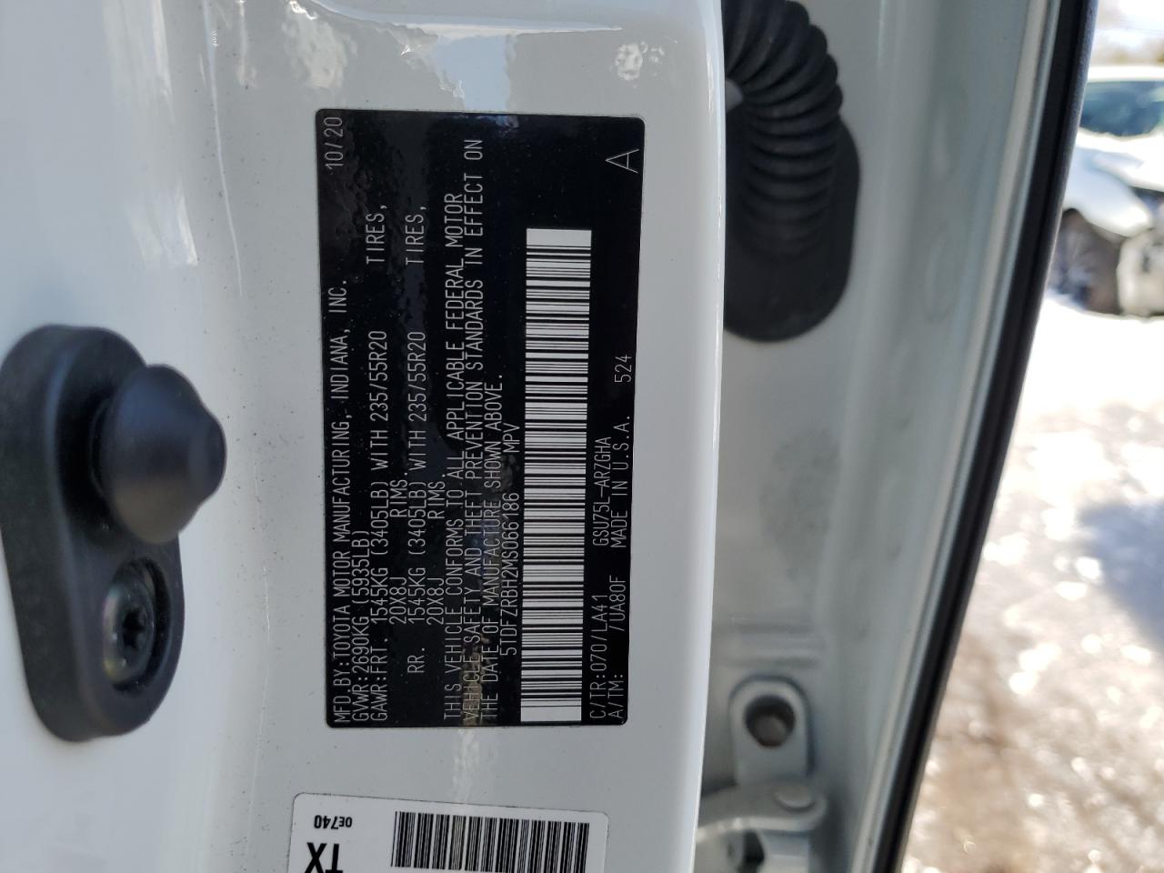 2021 Toyota Highlander - Image 12