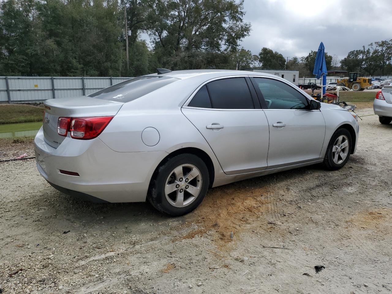 2015 Chevrolet Malibu - Image 3