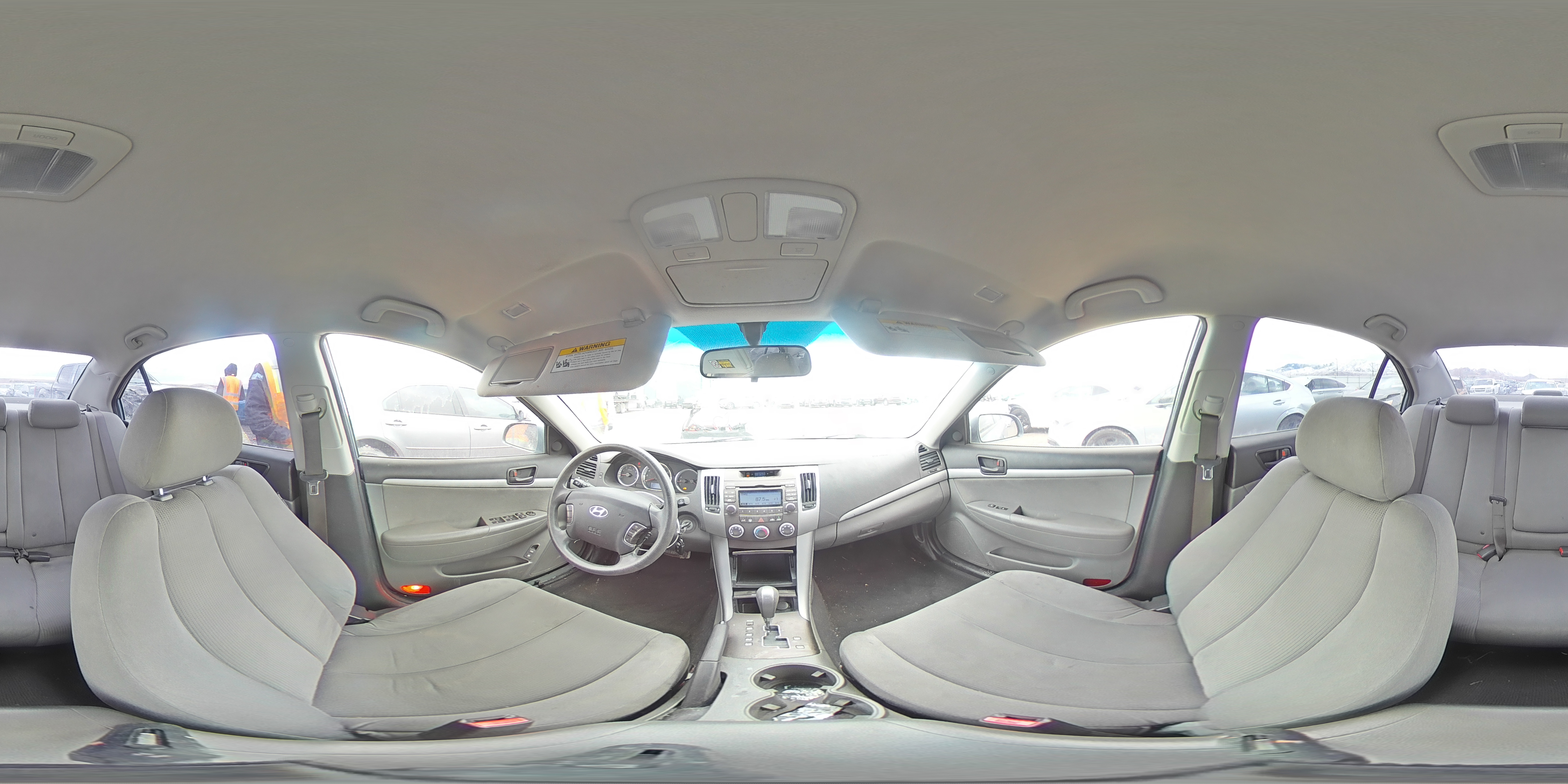 2009 Hyundai Sonata - Image 12