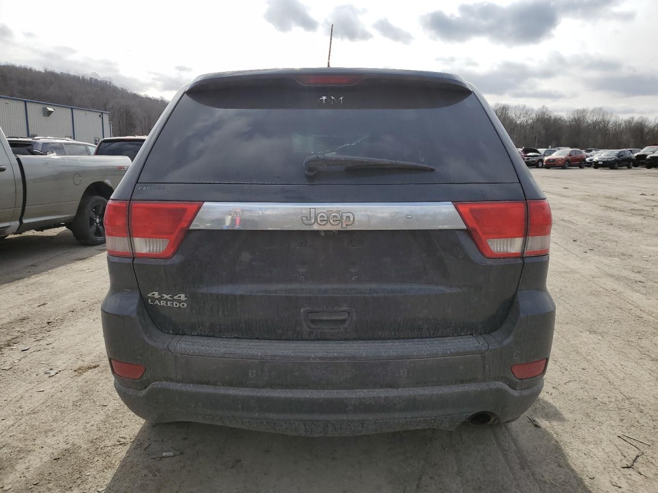 2012 Jeep Grand Cherokee - Image 6