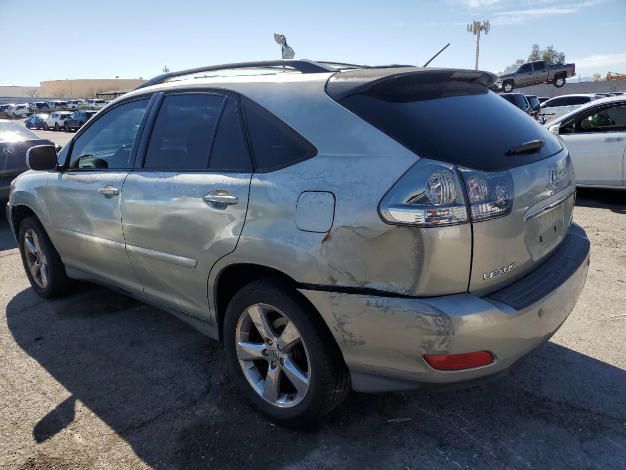 2005 Lexus RX - Image 2