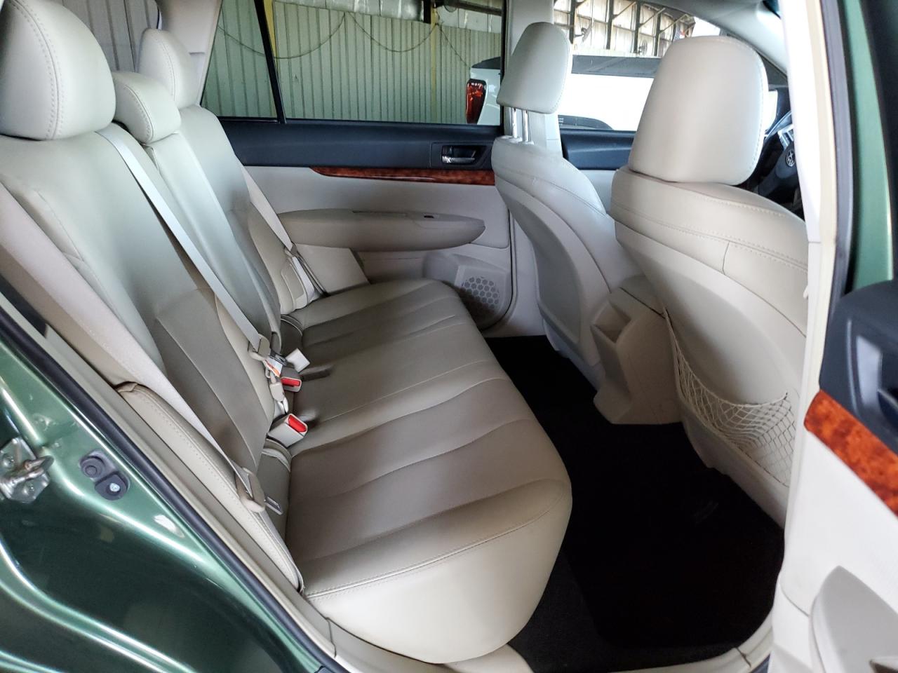 2012 Subaru Outback - Image 11