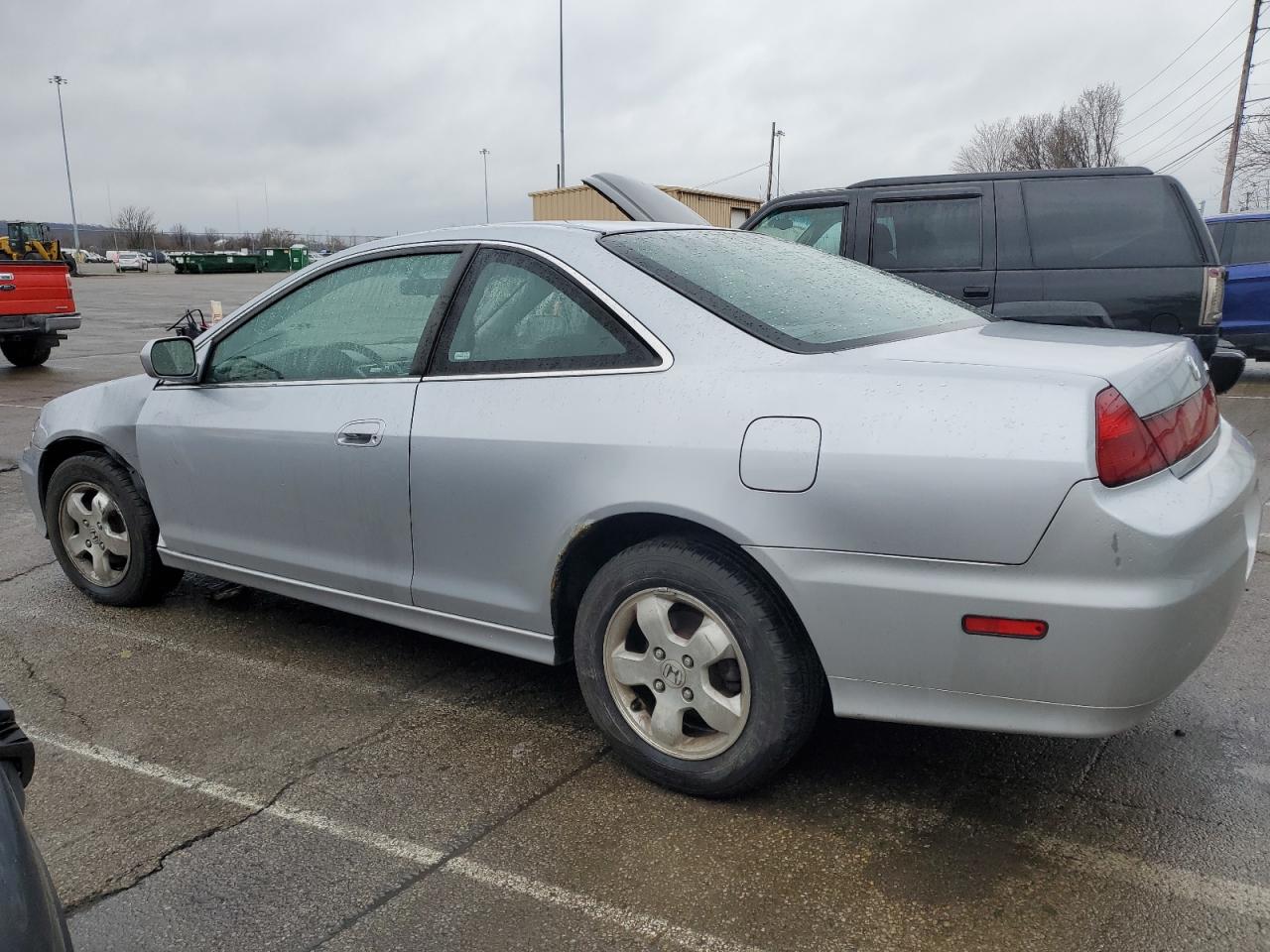2002 Honda Accord - Image 2