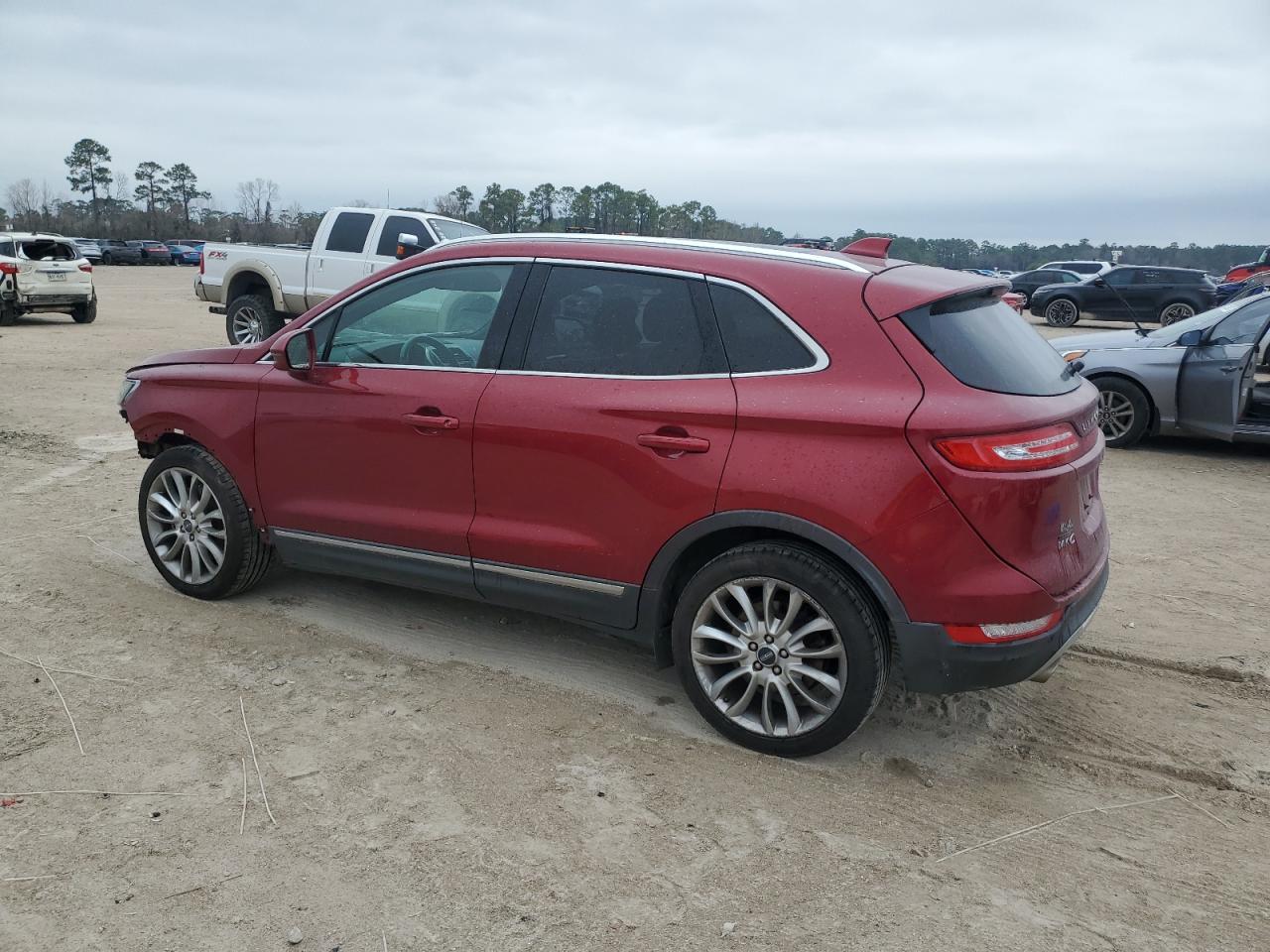 2015 Lincoln MKZ - Image 2