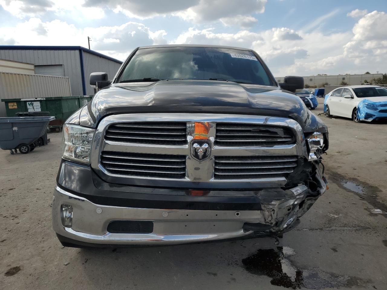 2019 RAM 1500 - Image 5