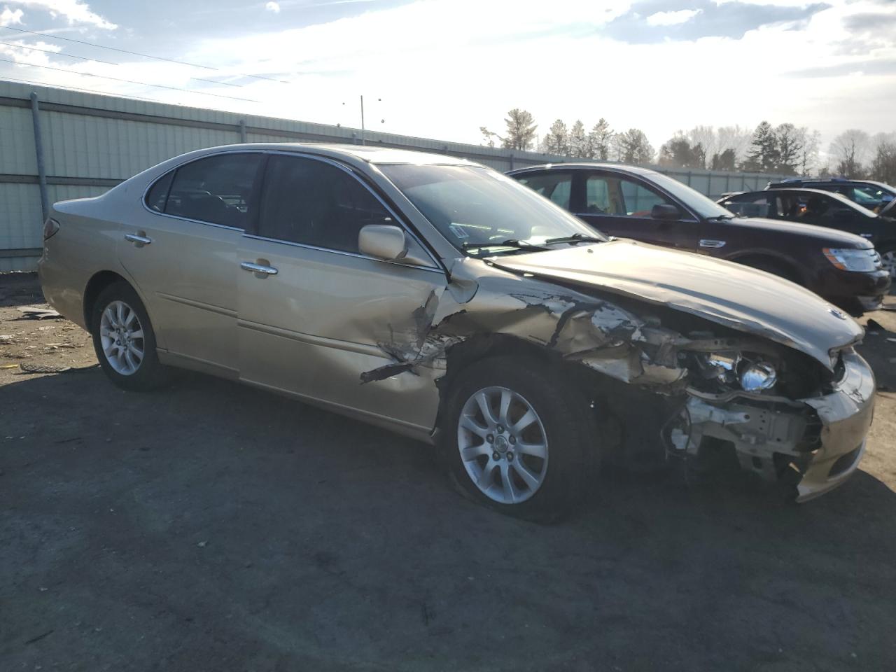 2002 Lexus ES - Image 4