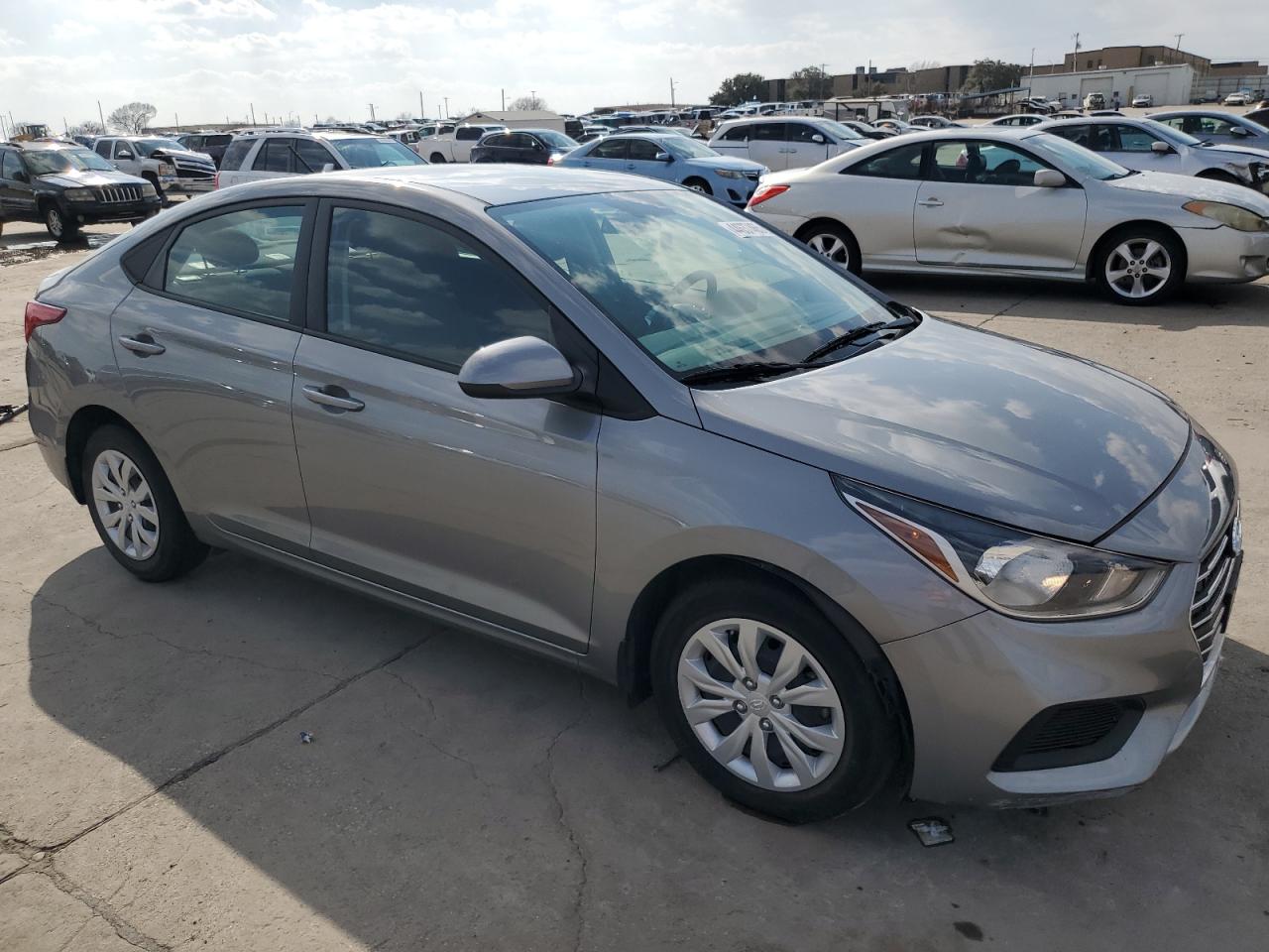 2022 Hyundai Accent - Image 4