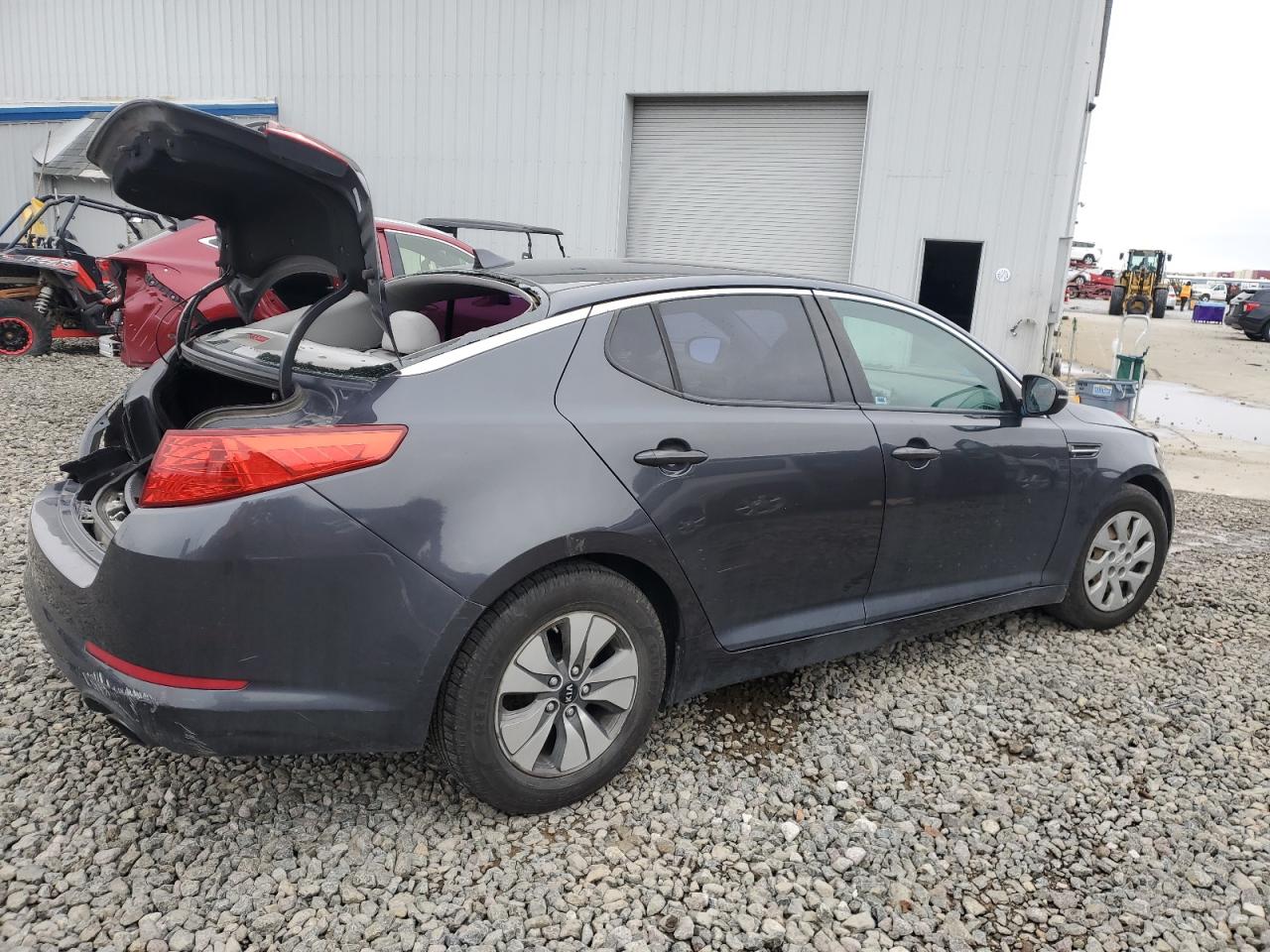 2011 Kia Optima - Image 3