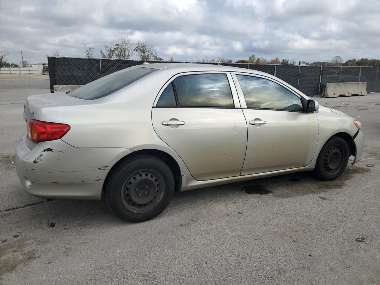 2010 Toyota Corolla - Image 3