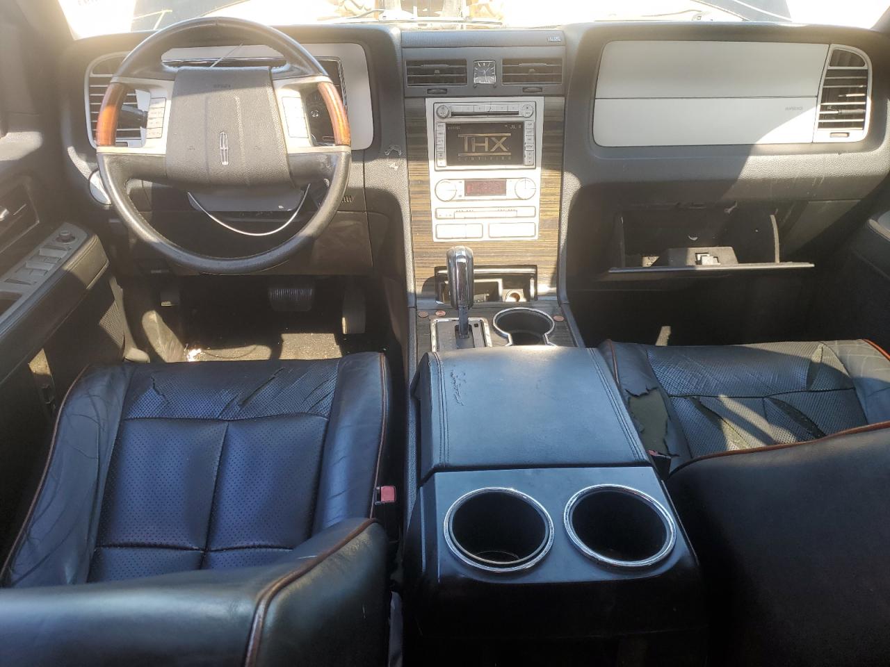 2007 Lincoln Navigator VIN: FL1PL0T577LJ05860 Lot: 46574425