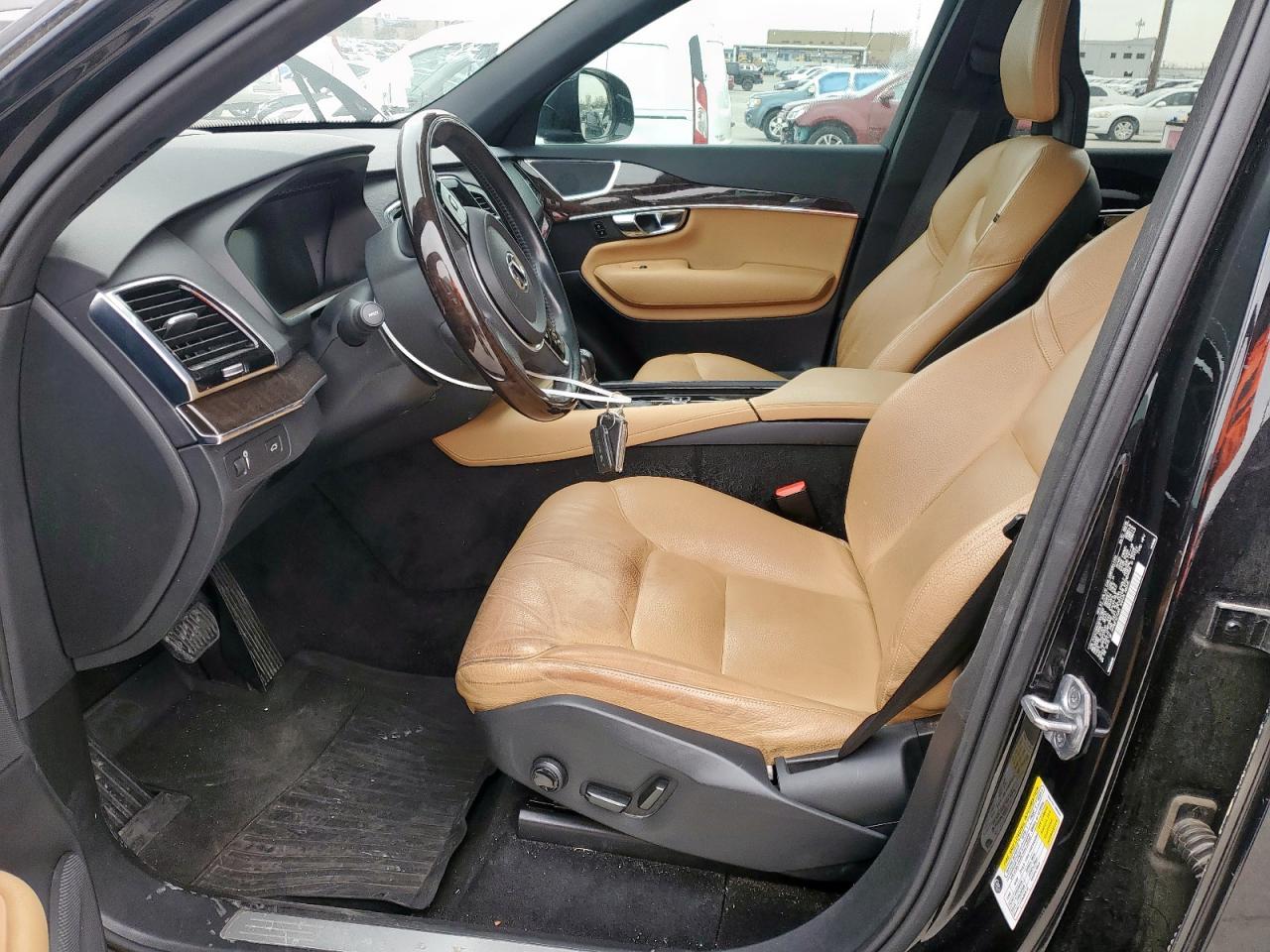 2016 Volvo XC90 - Image 7