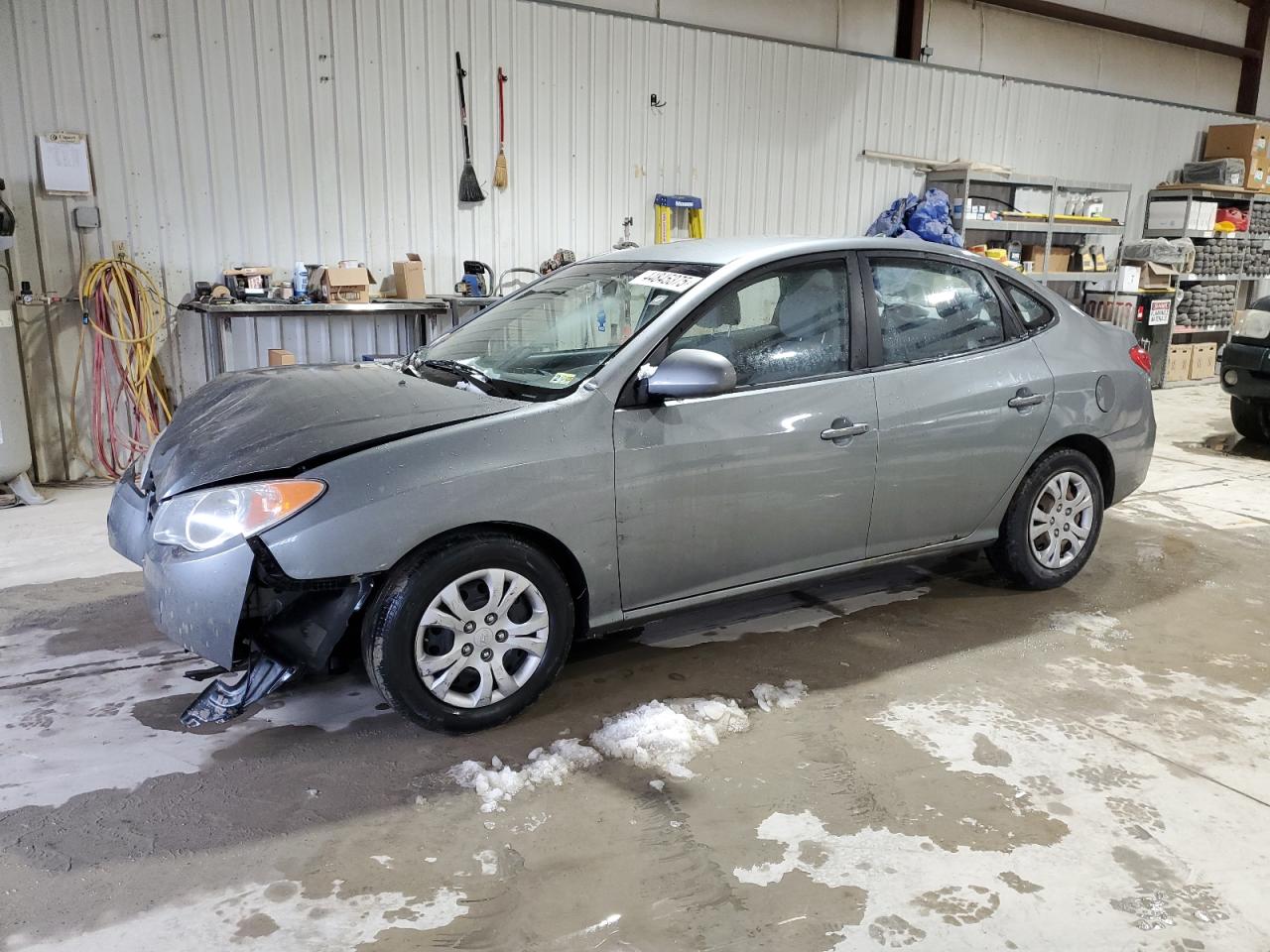 2010 Hyundai Elantra - Image 1